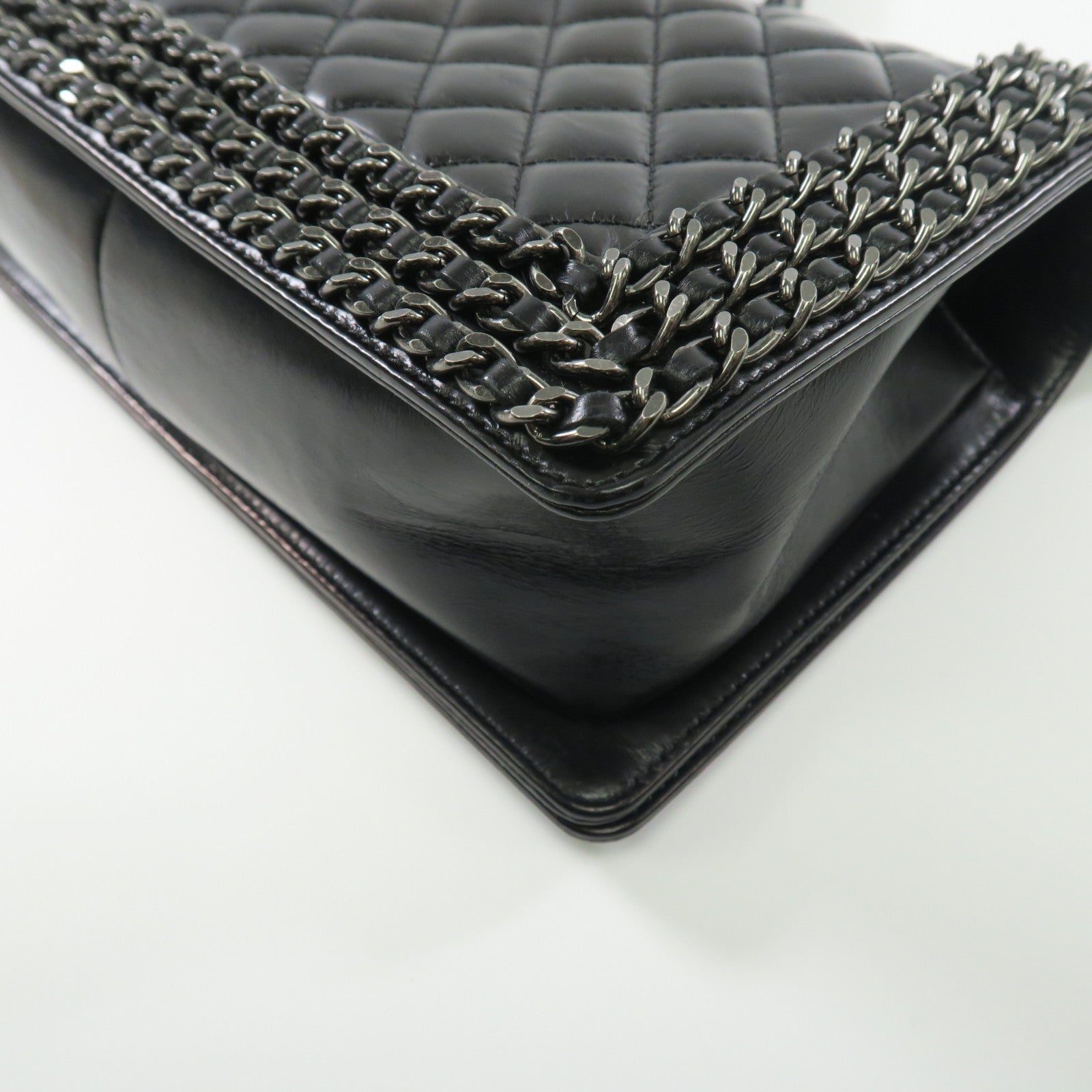 CHANEL 羊皮皮革Boy 25銀扣鏈帶肩背袋黑色