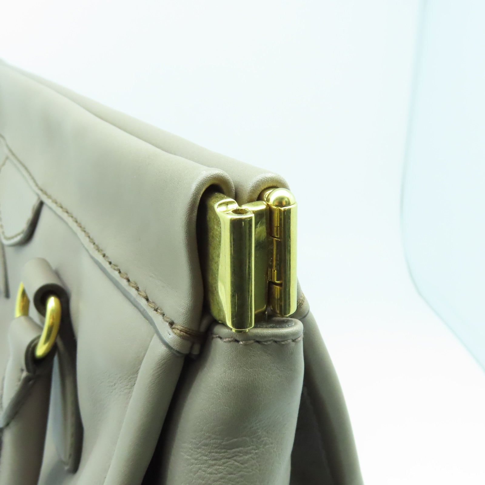 PRADA 牛皮皮革Hand Bag金扣手挽袋灰色