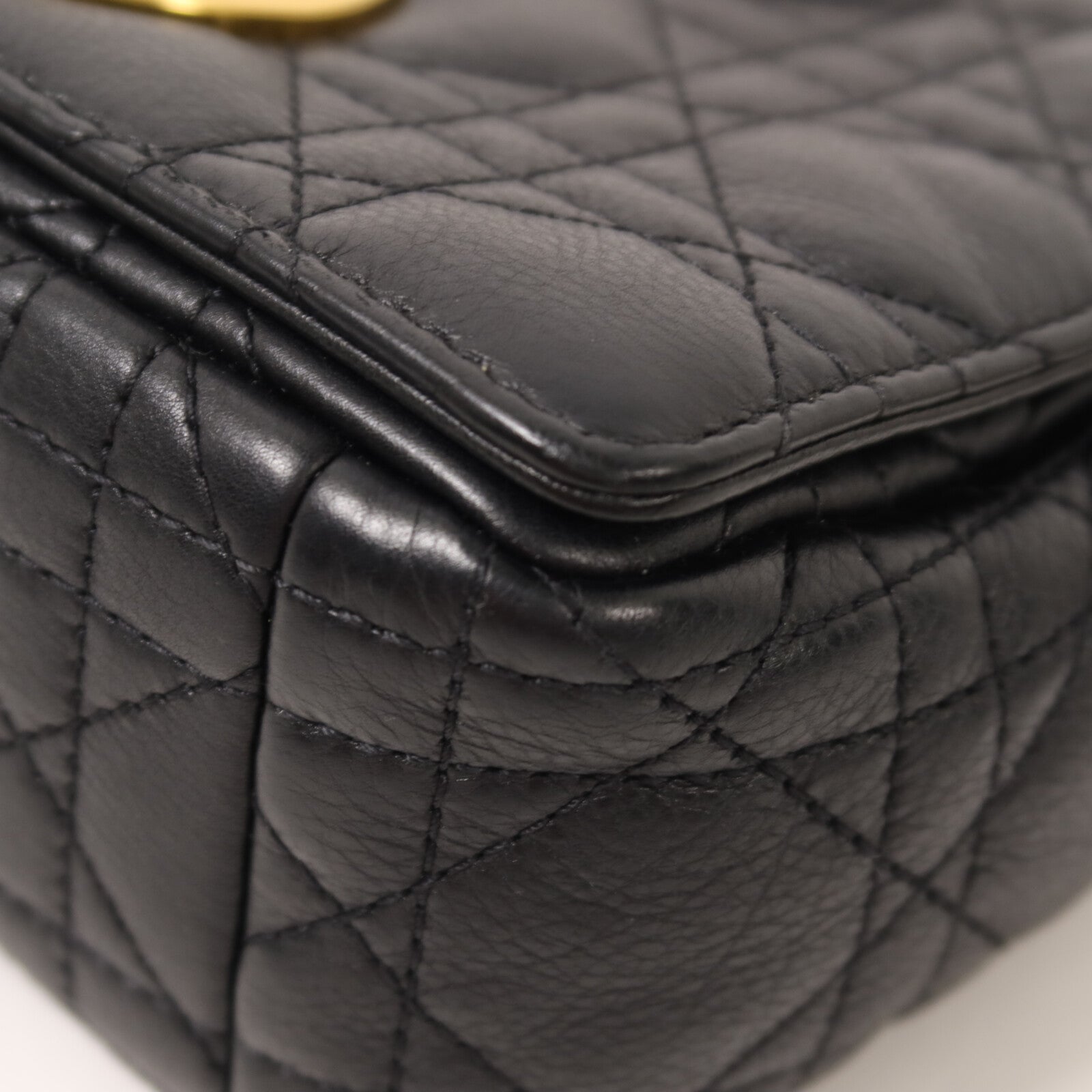 Dior 牛皮皮革Caro Bag Medium鏈帶肩背袋