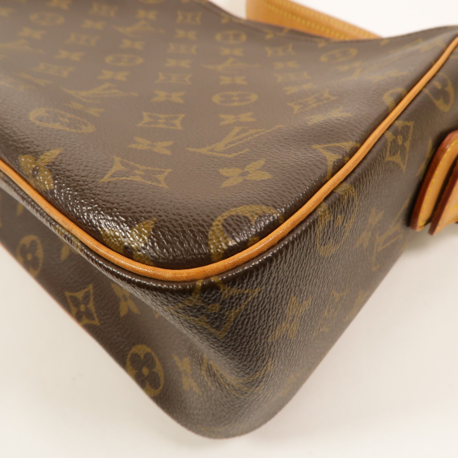 LOUIS VUITTON Monogram Viva Cite GM肩背袋