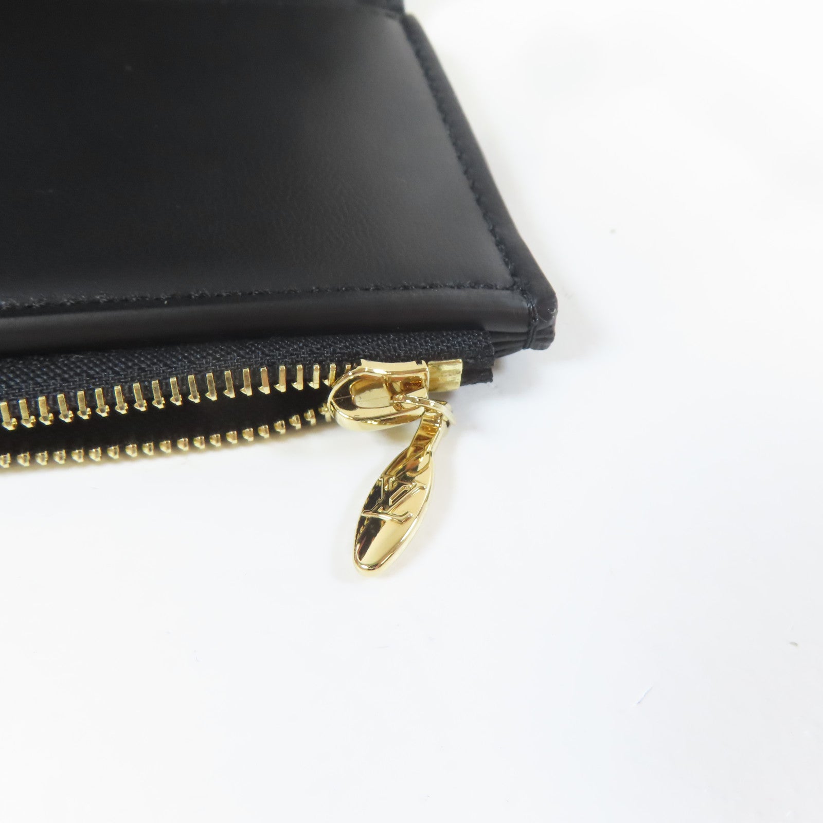 LOUIS VUITTON 牛皮皮革Trifold Wallet金扣錢包黑色