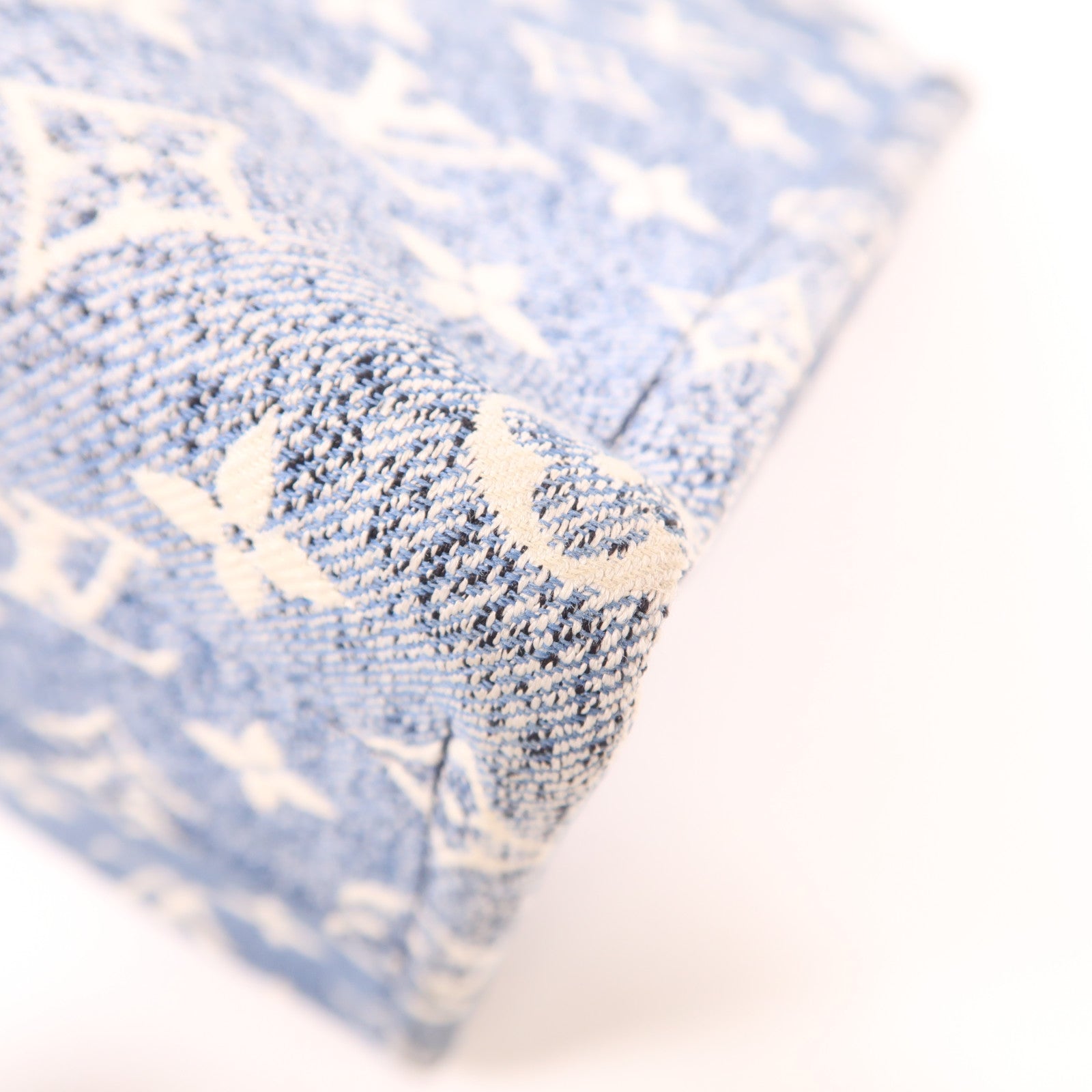 LOUIS VUITTON Monogram Denim OnTheGo MM金扣手挽肩背兩用袋藍色