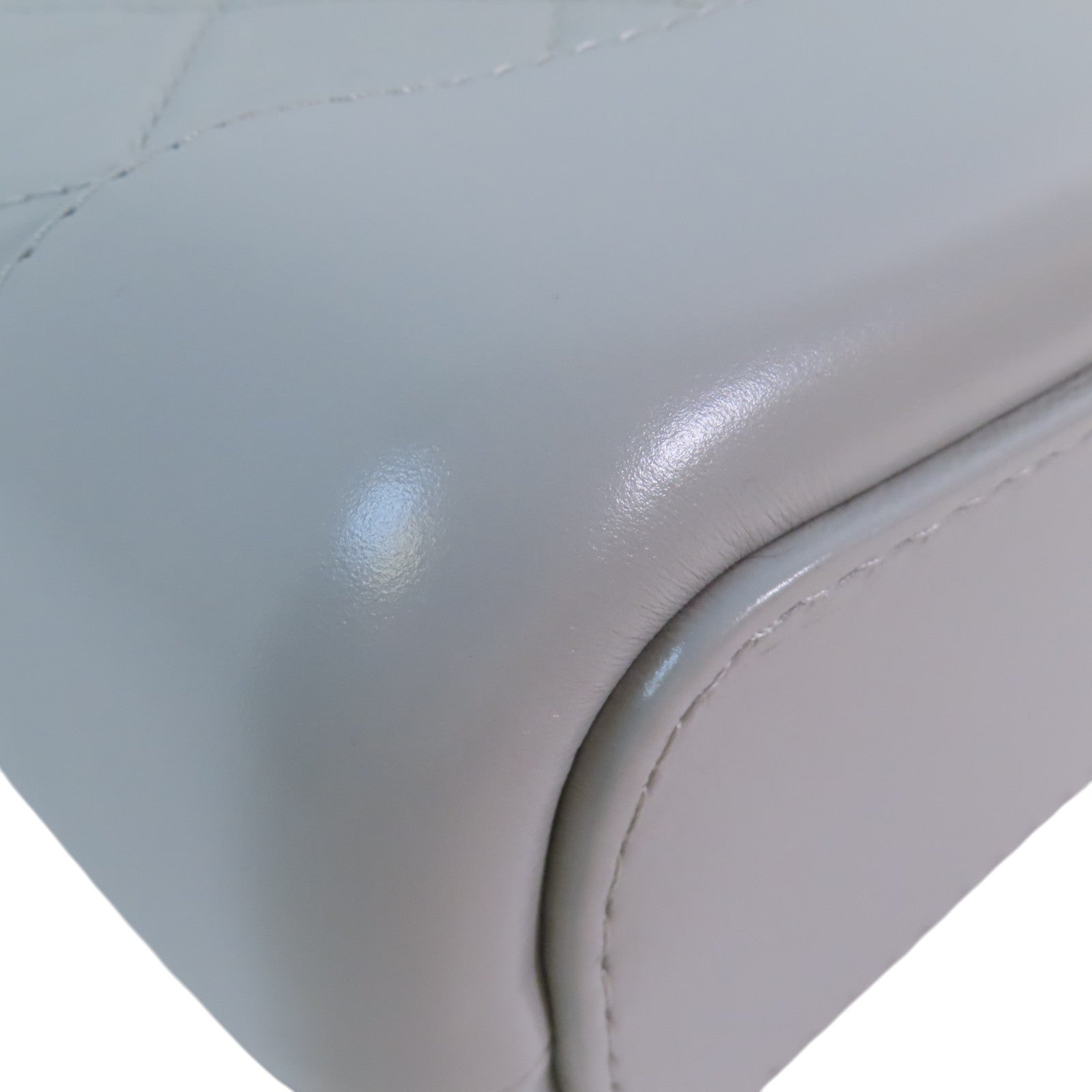 CHANEL 牛皮皮革Garbrillie Small金扣鏈帶肩背袋