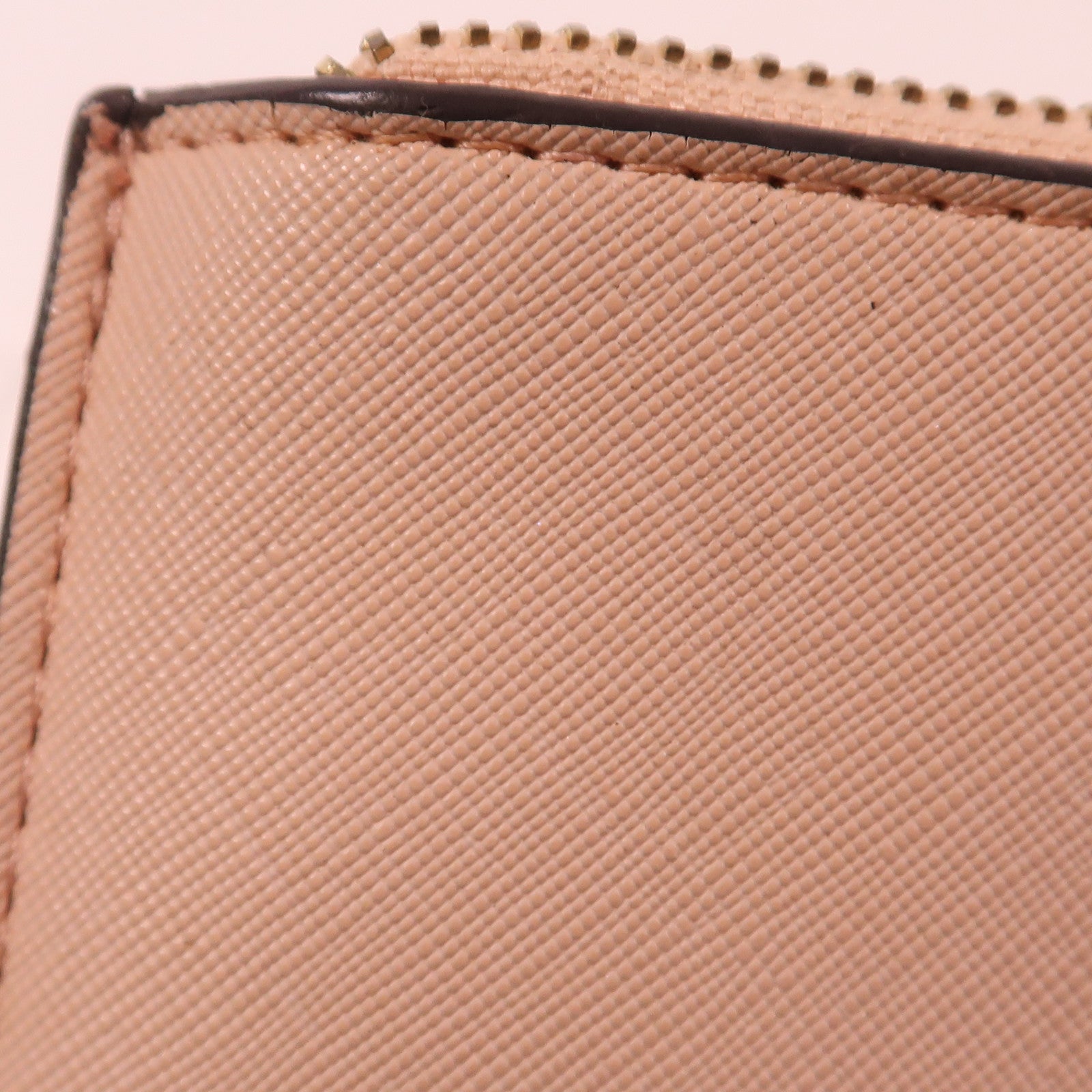 Kate Spade 牛皮皮革Pouch金扣手拿包