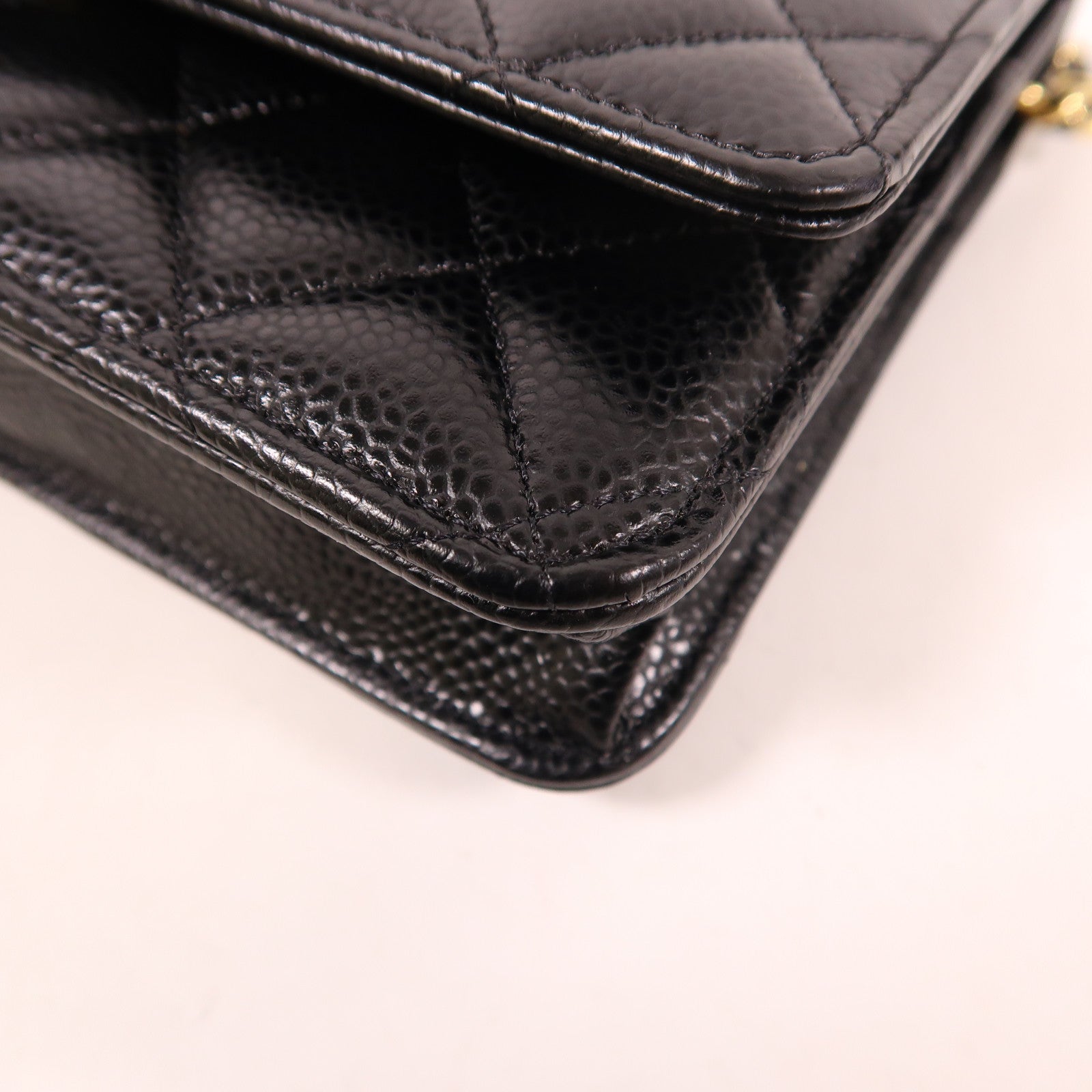 CHANEL 牛皮皮革WOC Wallet On Chain金扣鏈帶肩背袋