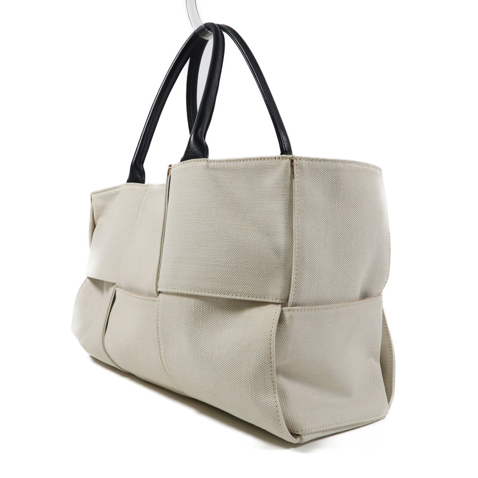 BOTTEGA VENETA 帆布Arco Tote Bag金扣手挽袋白色/黑色