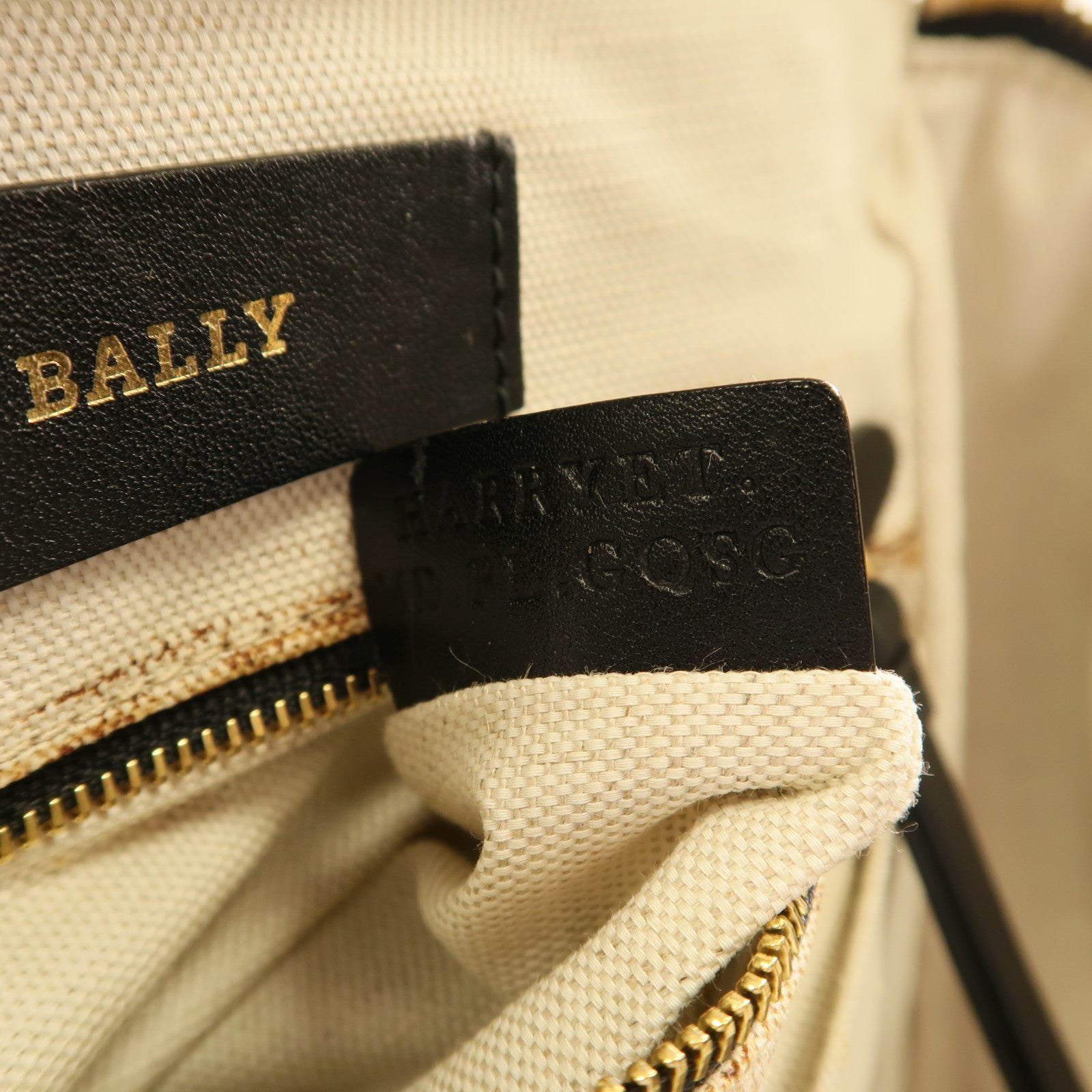 BALLY 牛皮皮革Shoulder Bag金扣手挽肩背兩用袋黑色
