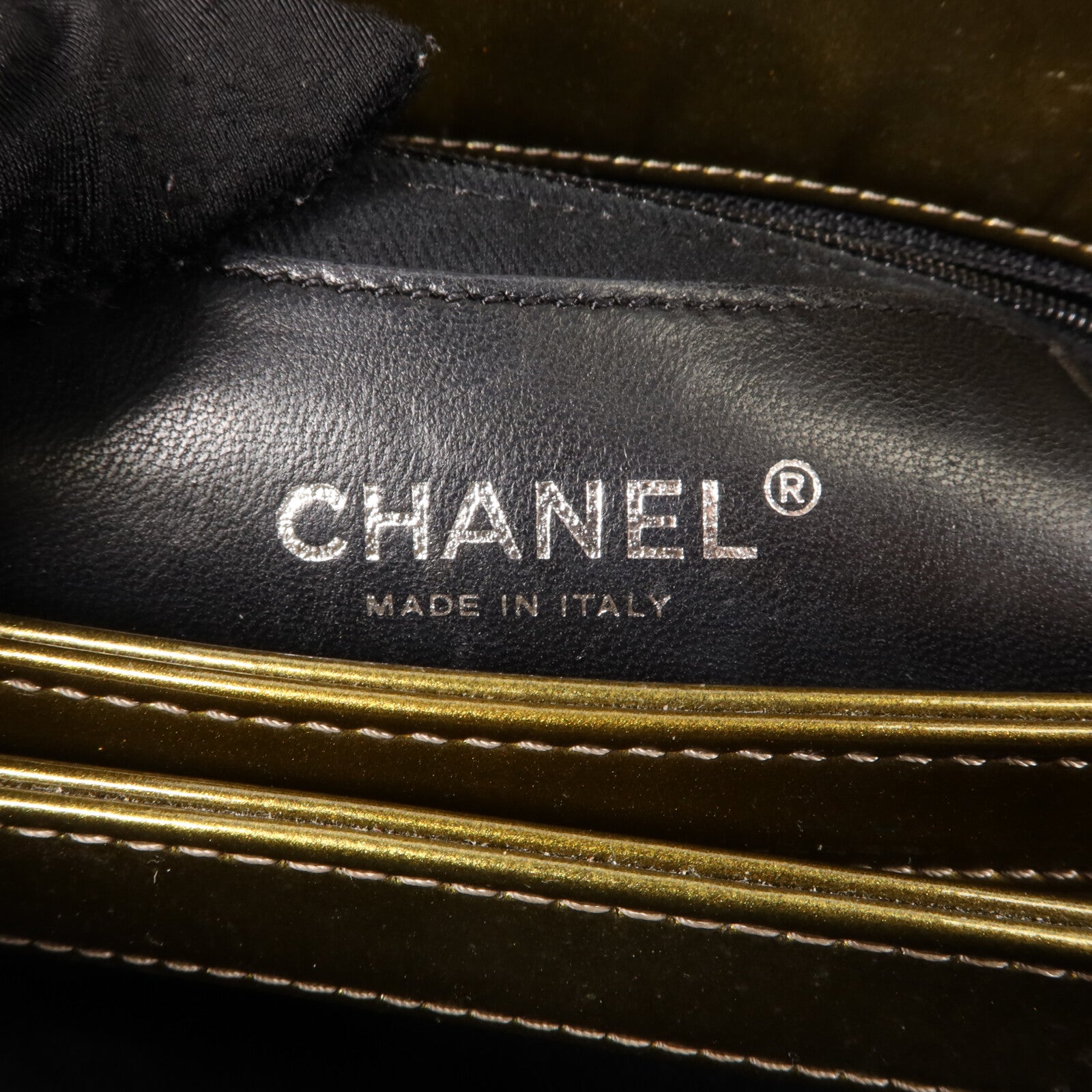CHANEL 漆皮皮革Chain Shoulder鏈帶肩背袋
