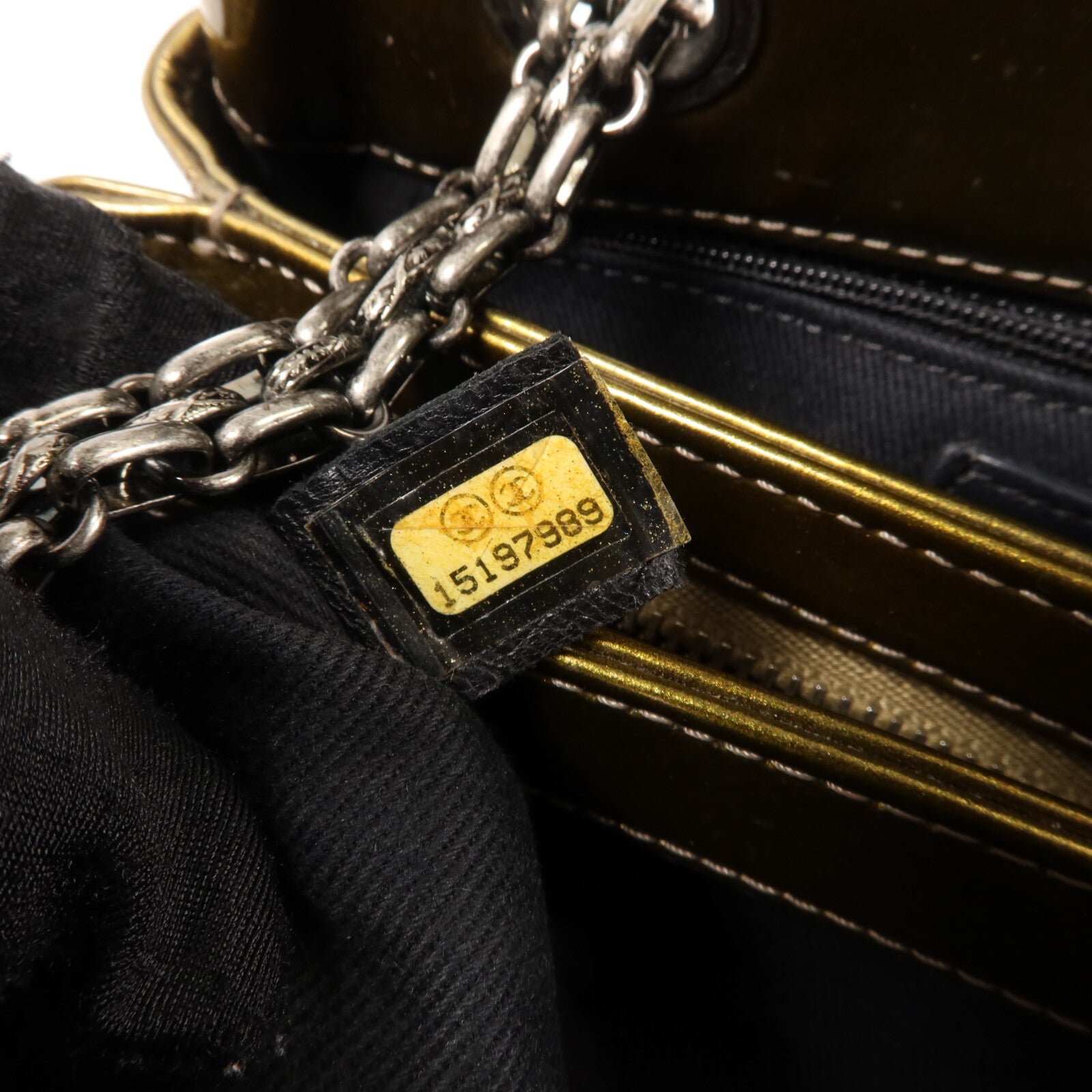 CHANEL 漆皮皮革Chain Shoulder鏈帶肩背袋