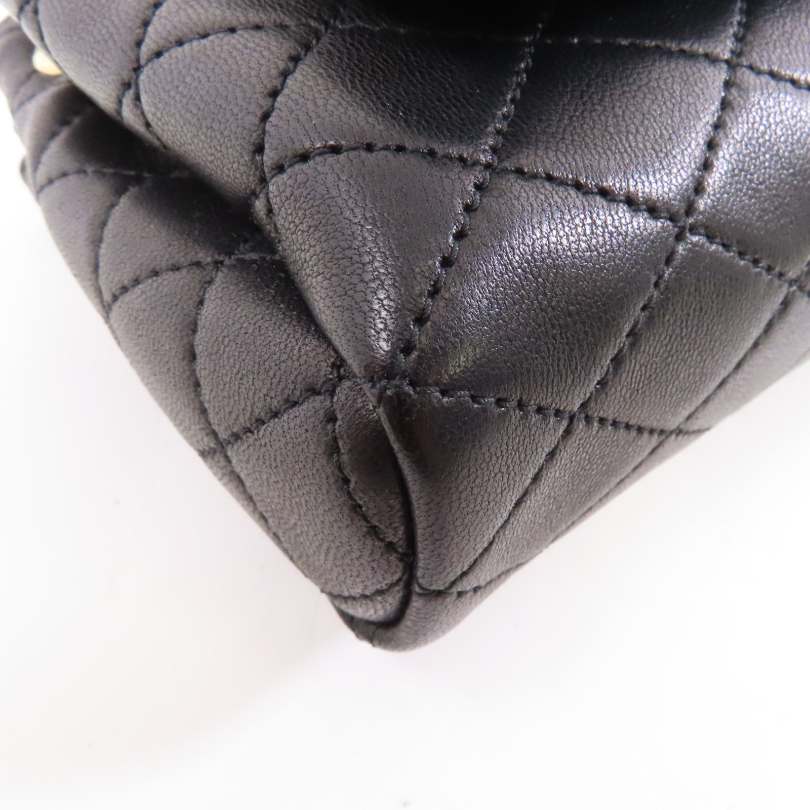 SAINT LAURENT 羊皮皮革Mini Nolita Bag金扣鏈帶肩背袋黑色