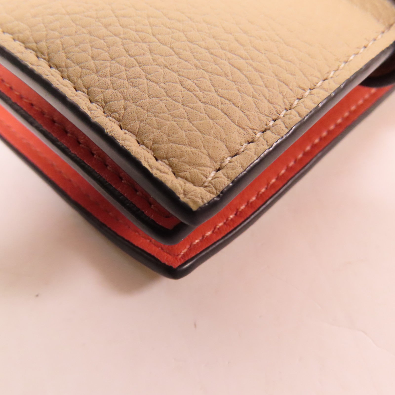 LOEWE 牛皮皮革Compact Zip Wallet銀扣錢包