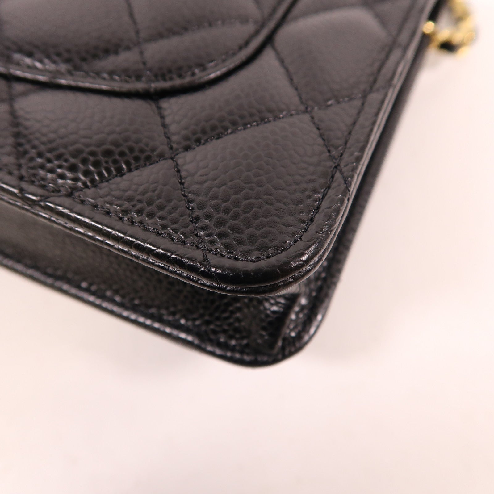 CHANEL 牛皮皮革WOC Wallet On Chain金扣鏈帶肩背袋