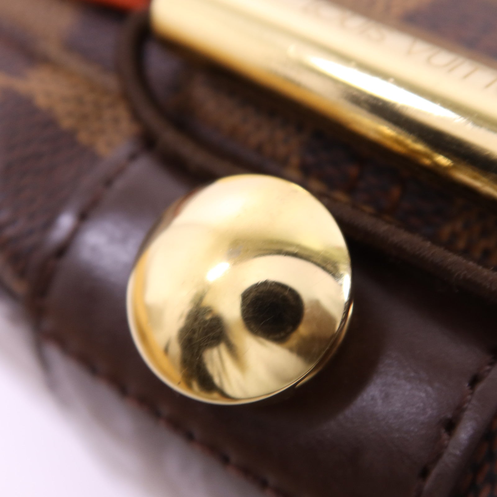 LOUIS VUITTON Damier Bastille金扣肩背袋