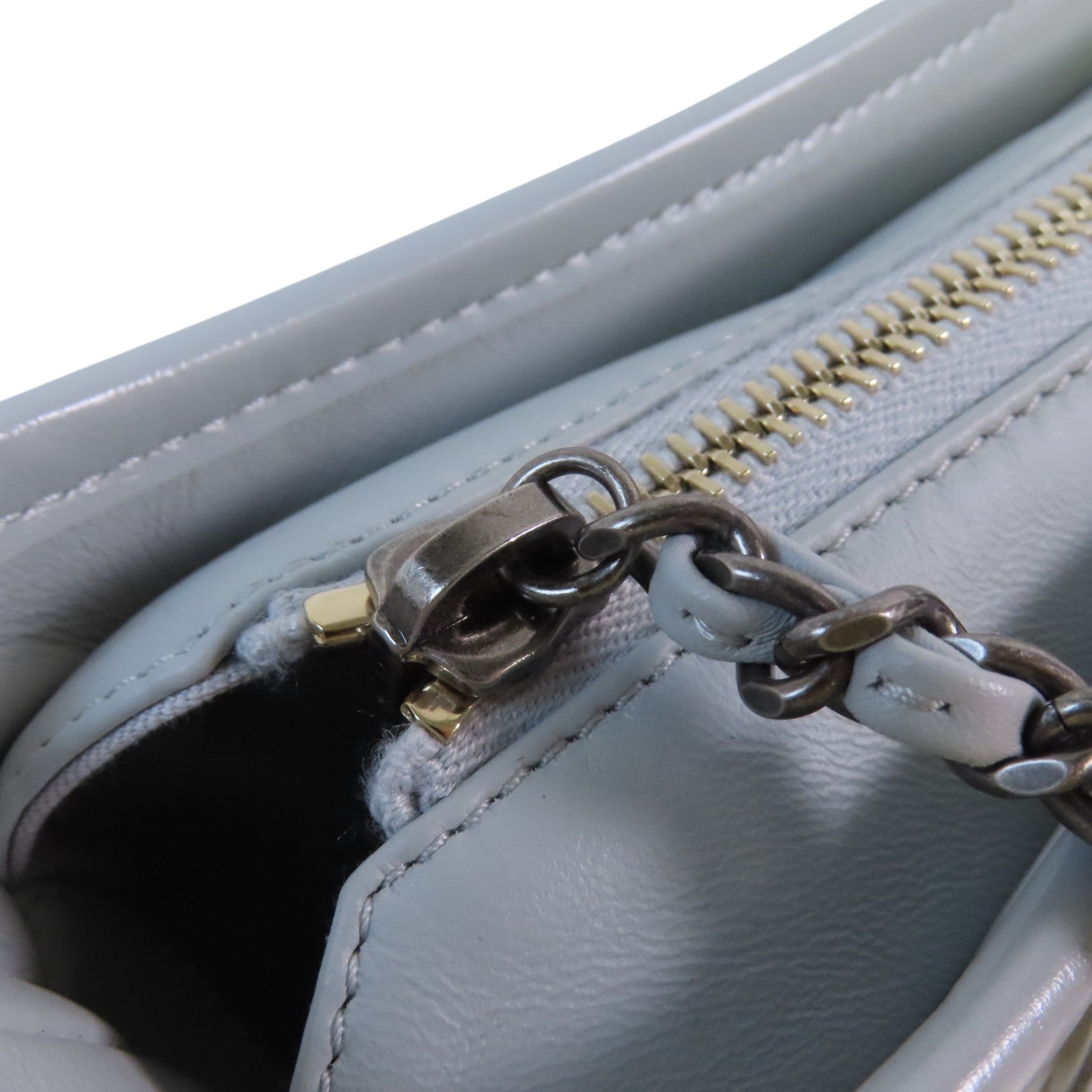 CHANEL 牛皮皮革Garbrillie Small金扣鏈帶肩背袋