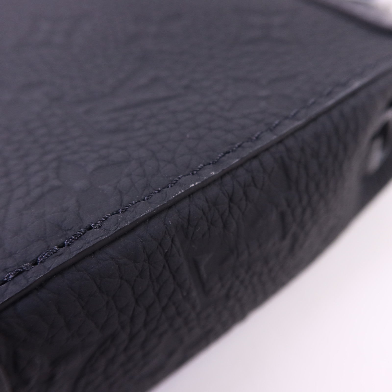 LOUIS VUITTON Monogram Taurillon Nano Steamer肩背袋