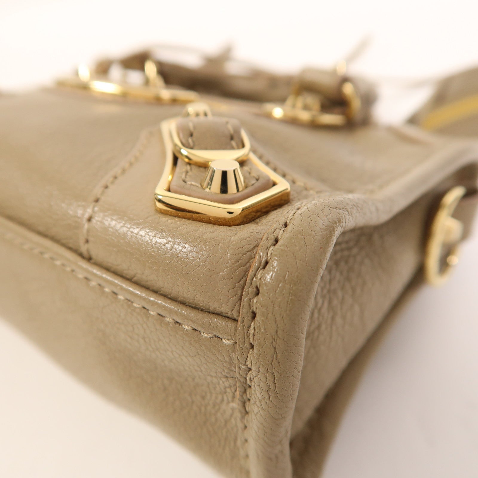 BALENCIAGA 皮革Nano City金扣手挽肩背兩用袋