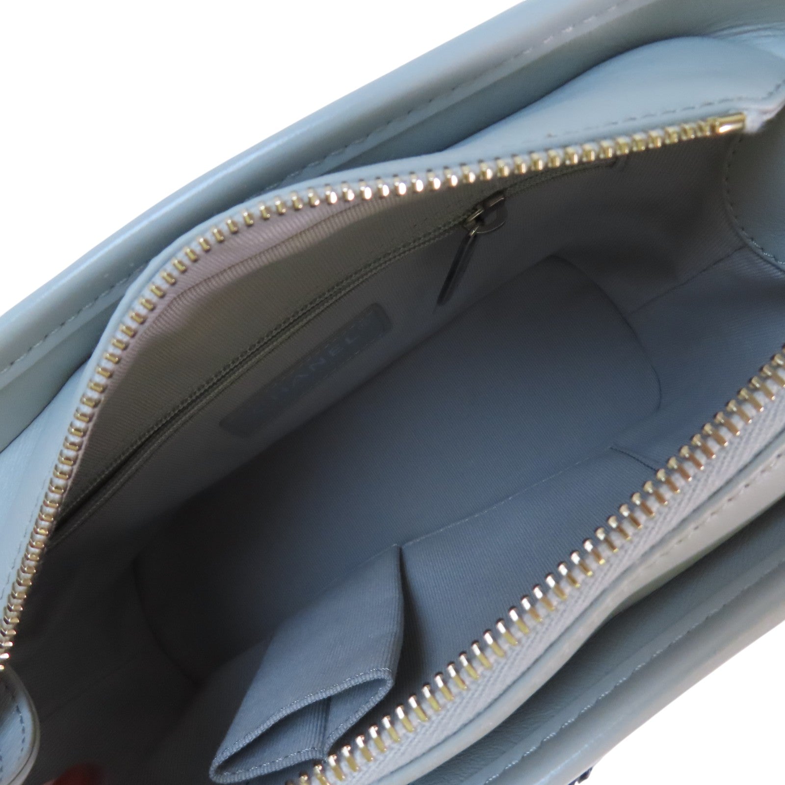 CHANEL 牛皮皮革Garbrillie Small金扣鏈帶肩背袋