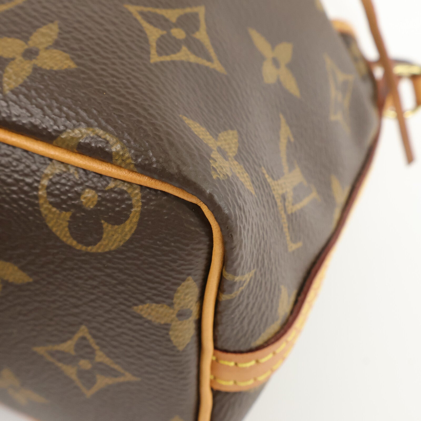 LOUIS VUITTON Monogram Nano Noe肩背袋