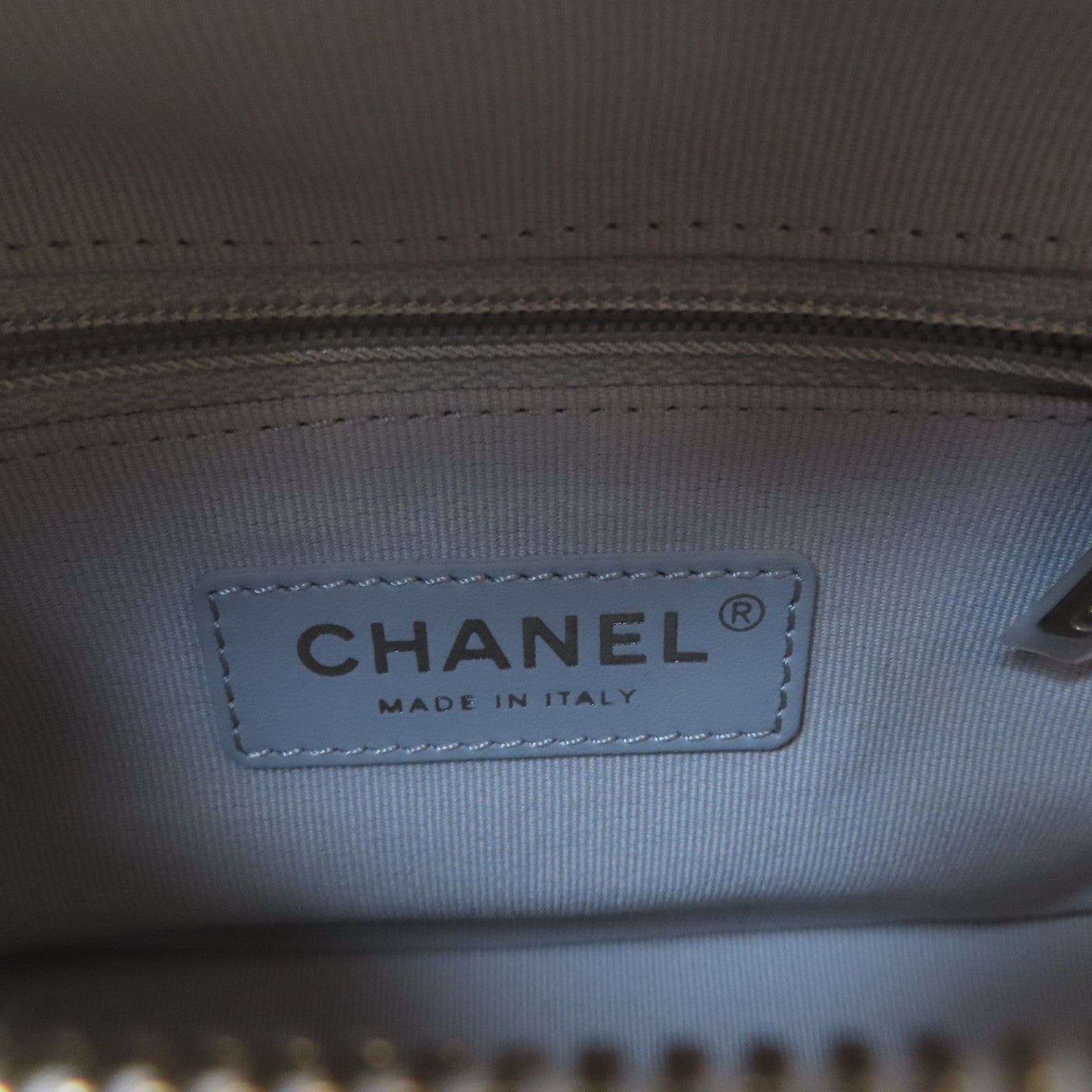 CHANEL 牛皮皮革Garbrillie Small金扣鏈帶肩背袋