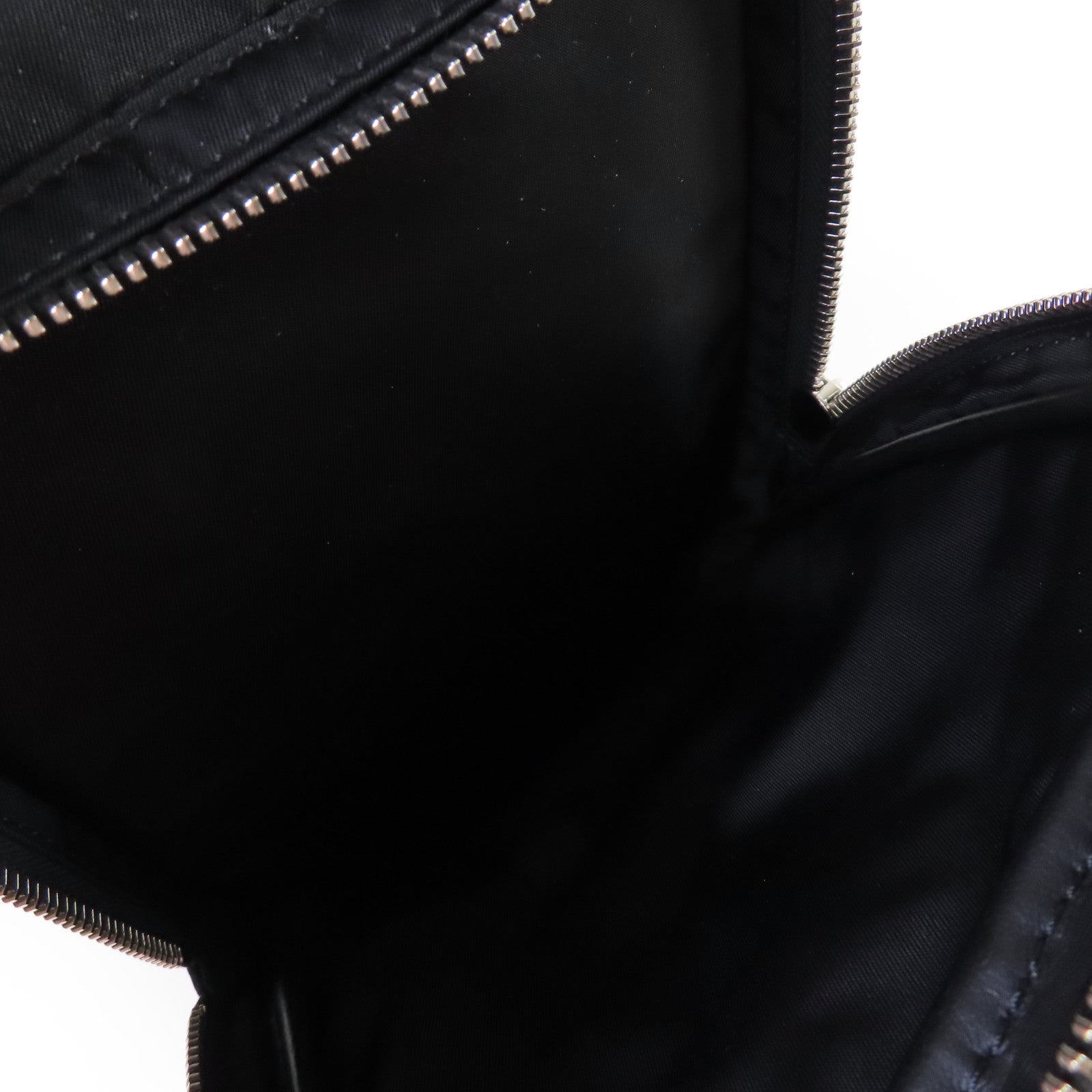 Valentino 【激減優惠】尼龍VLTN Shoulder Bag銀扣肩背袋黑色