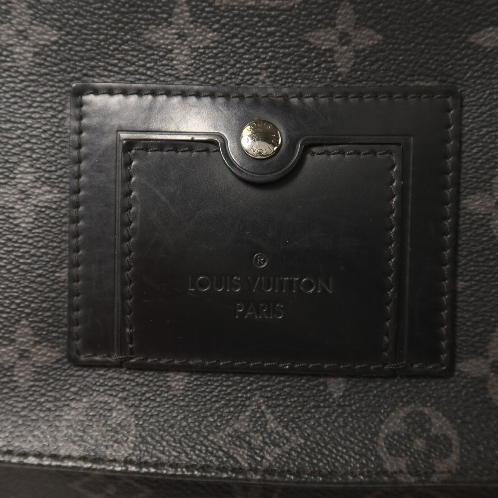 LOUIS VUITTON Monogram Eclipse Messenger PM Voyager肩背袋