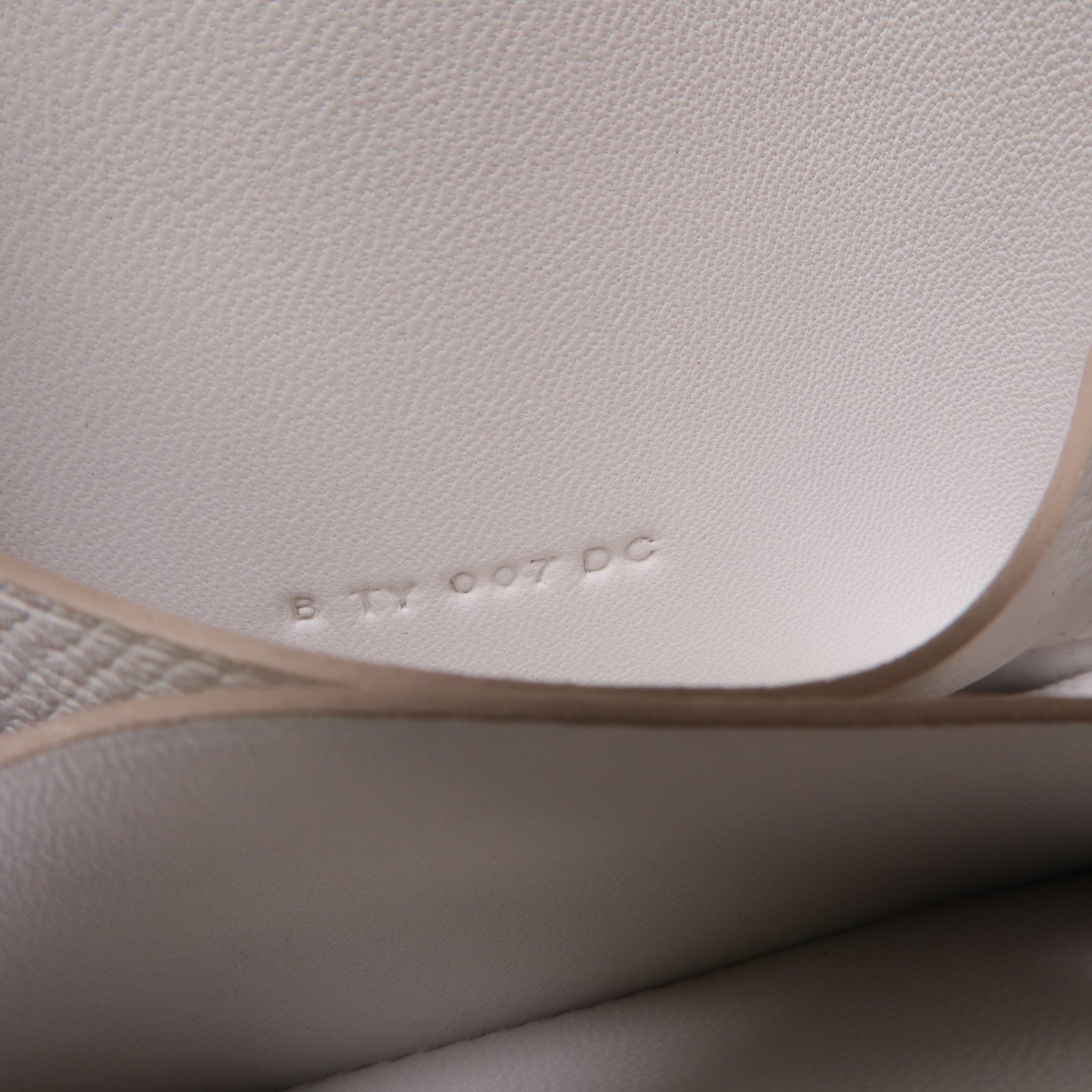 HERMES Epsom皮革Constance Slim金扣錢包Gris Pale白色