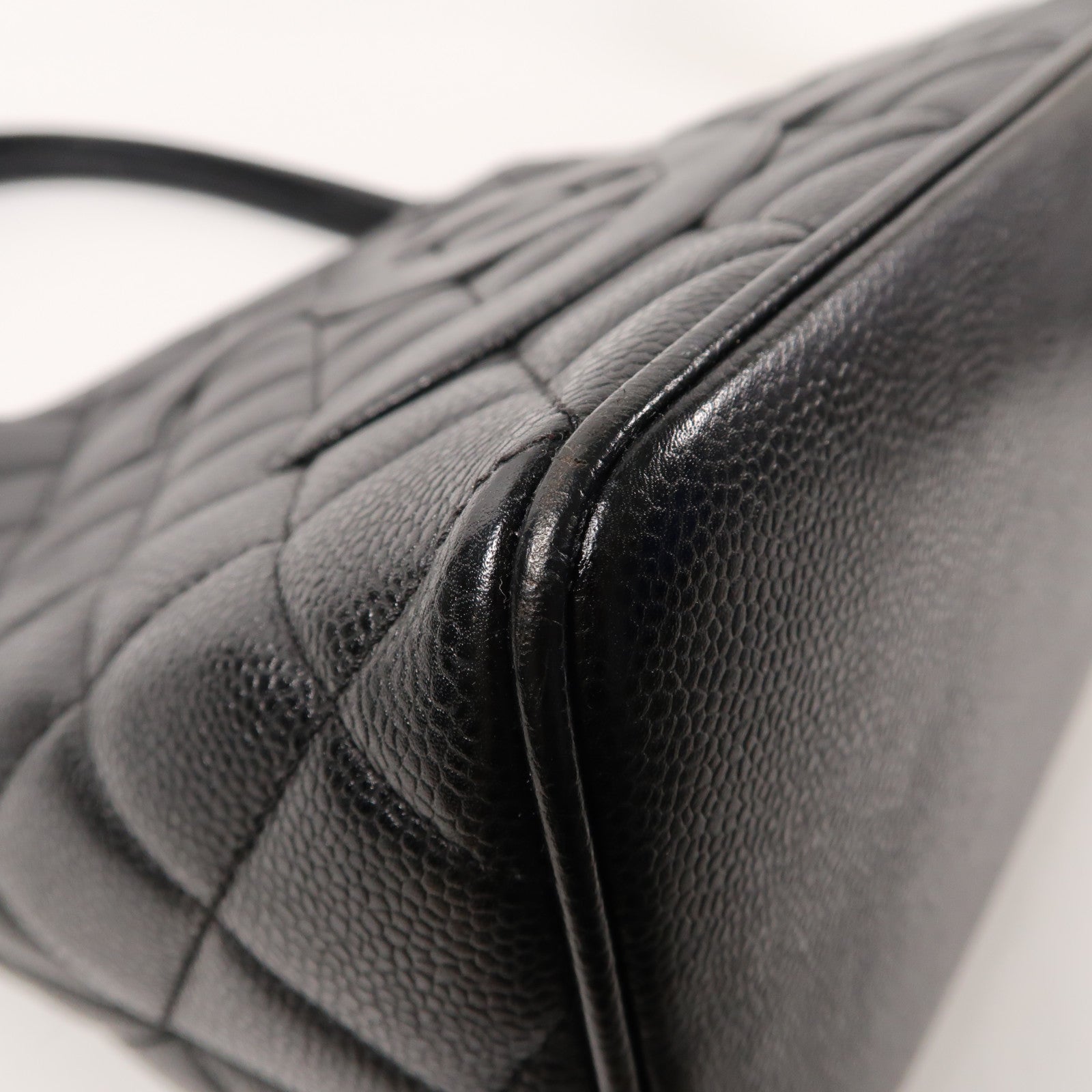CHANEL 菱格Caviar皮革Handbag銀扣手挽袋黑色