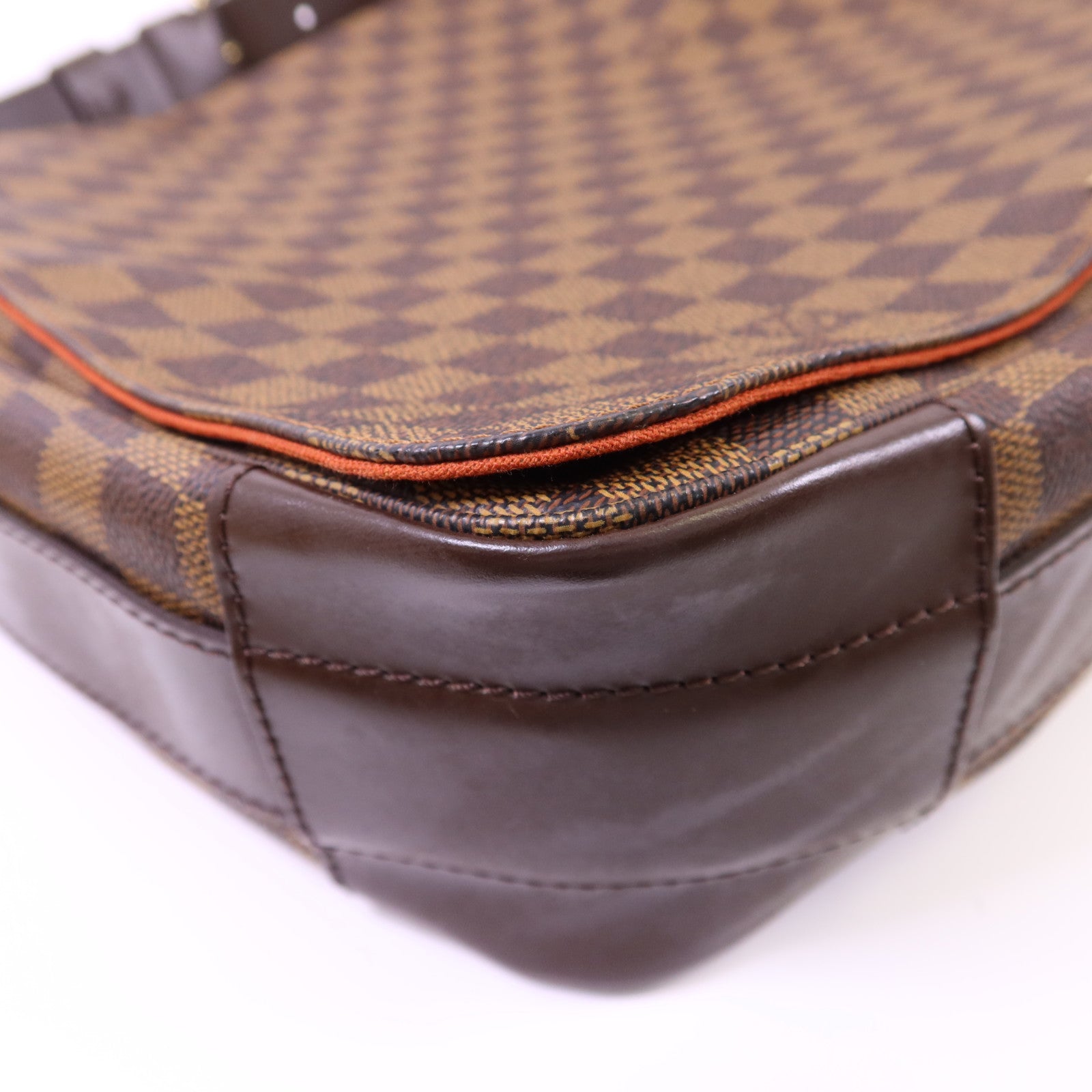 LOUIS VUITTON Damier Bastille金扣肩背袋