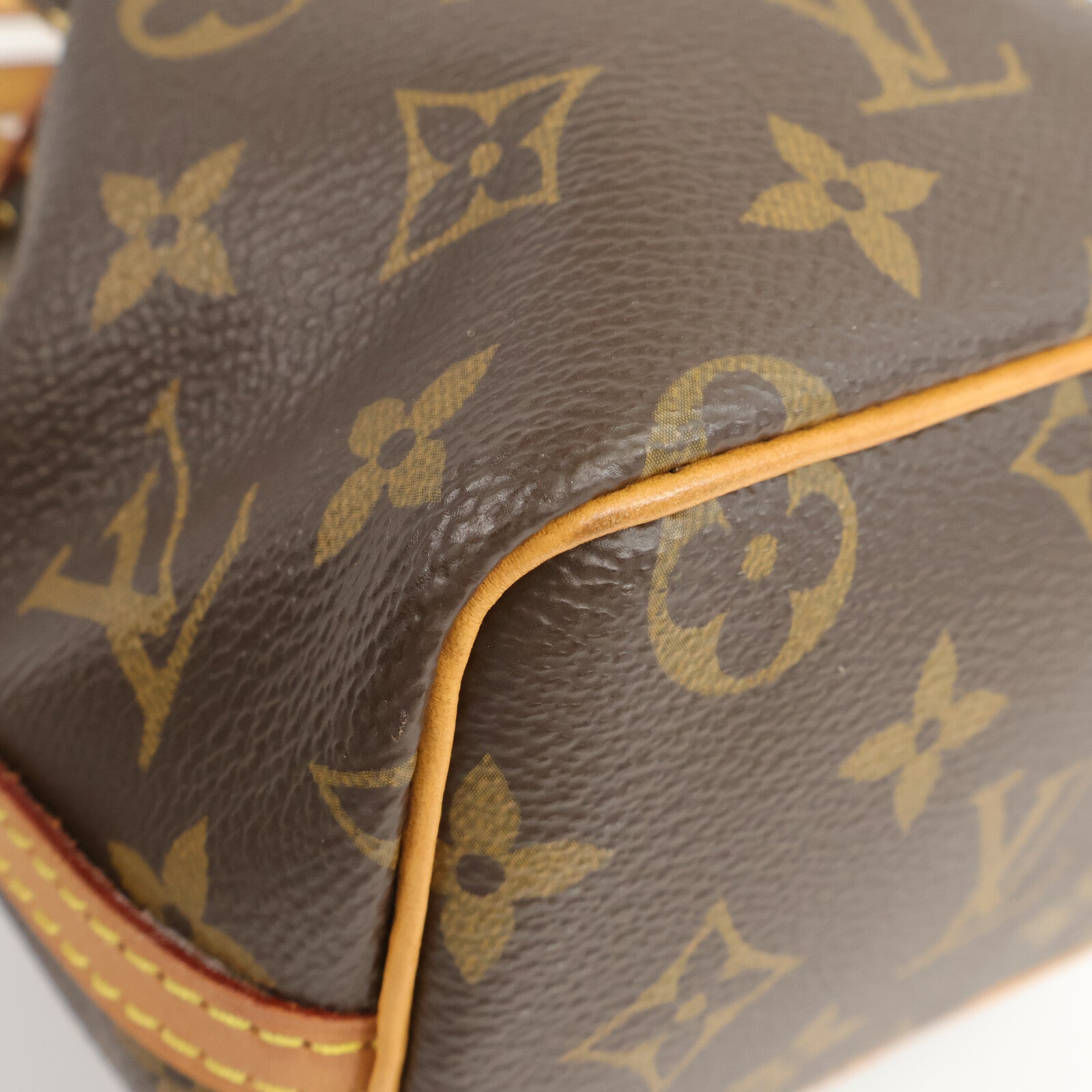 LOUIS VUITTON Monogram Nano Noe肩背袋
