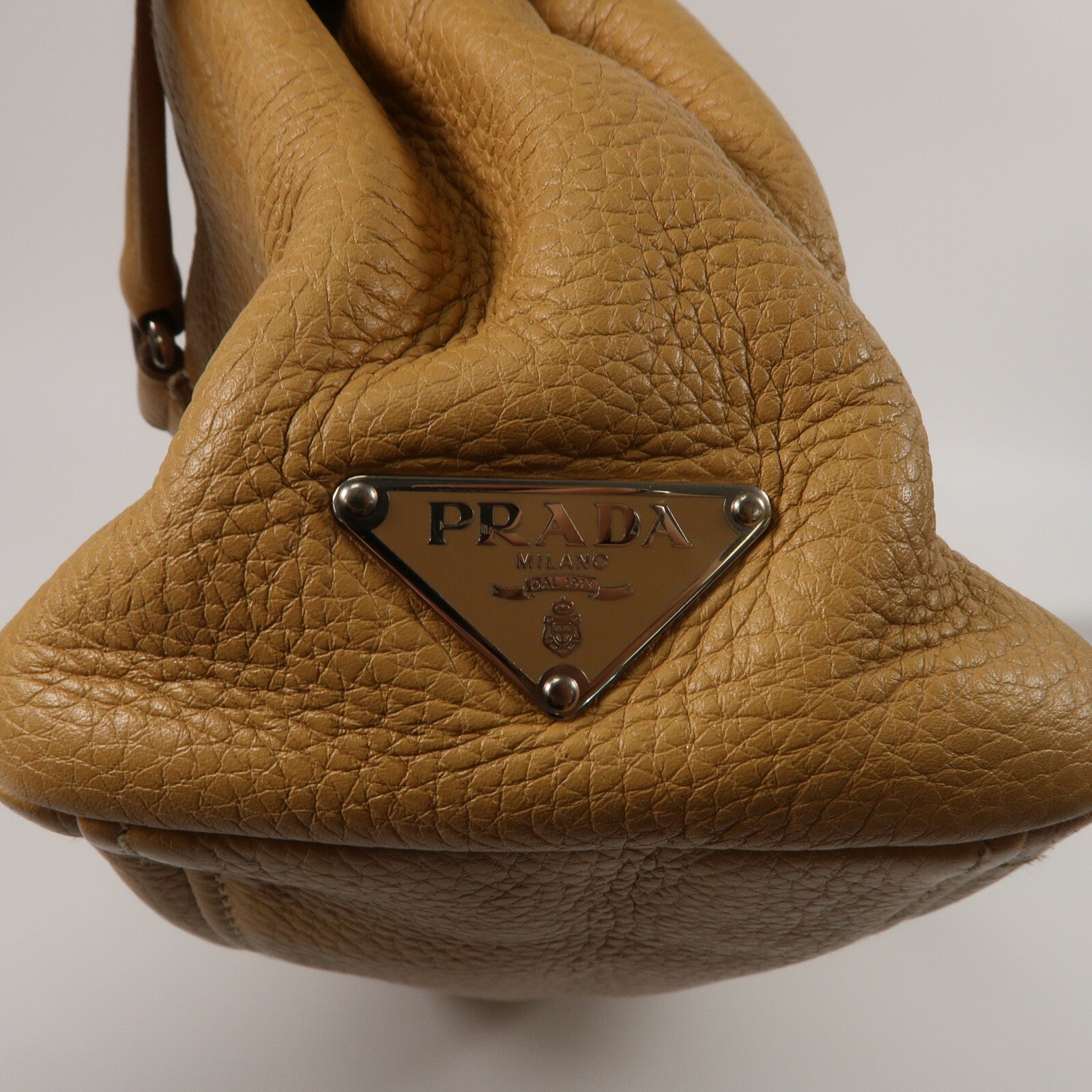 PRADA 牛皮皮革Easy Bag肩背袋