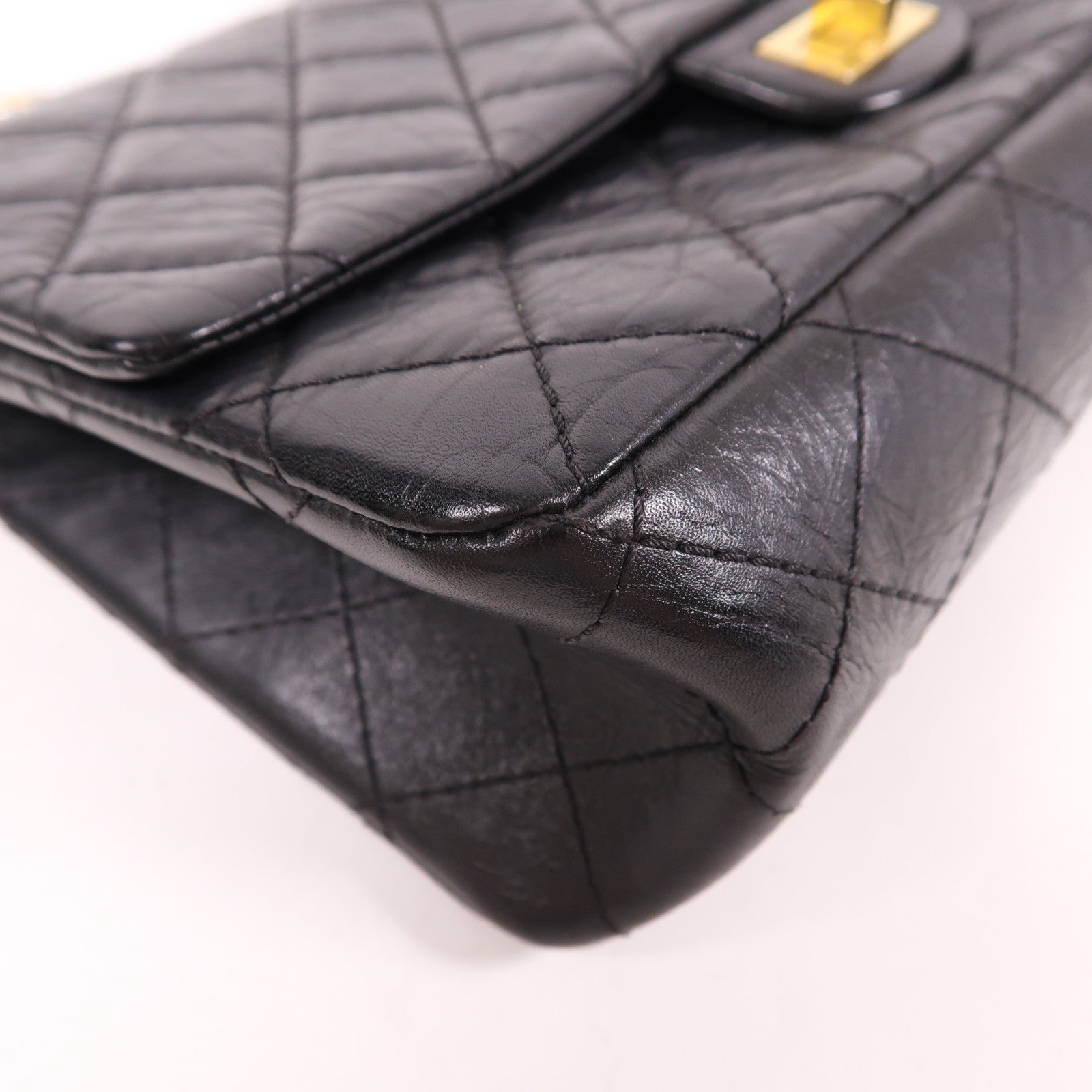 CHANEL 牛皮皮革2.55 Medium金扣鏈帶肩背袋
