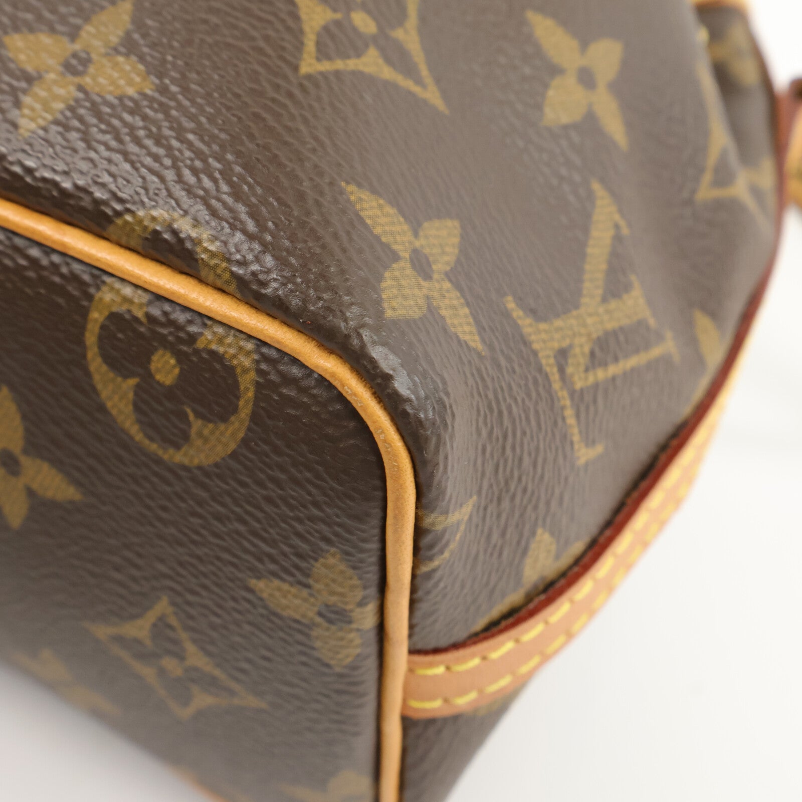 LOUIS VUITTON Monogram Nano Noe肩背袋