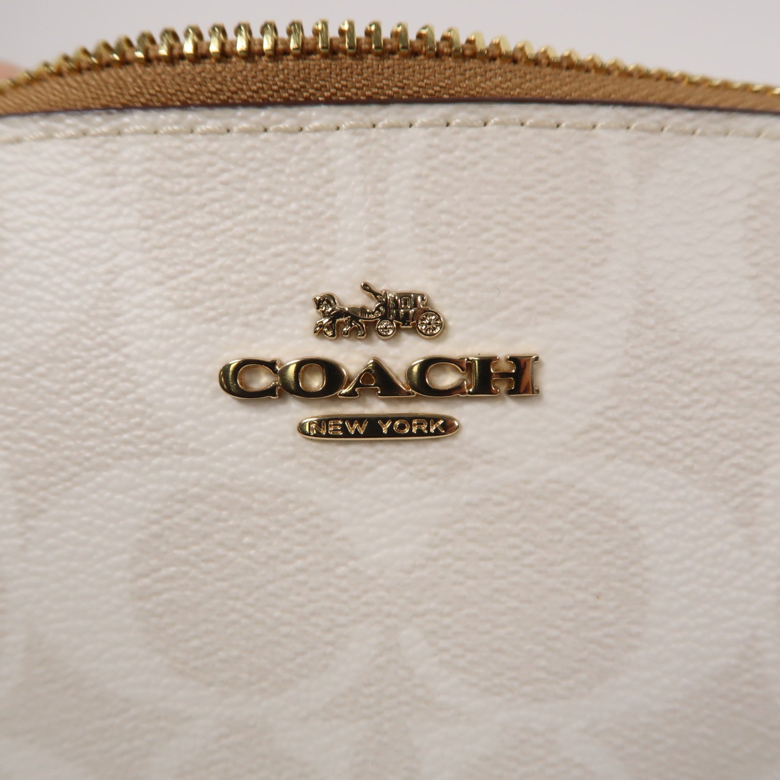 COACH 塗層帆布Shoulder Bag金扣肩背袋啡色/白色