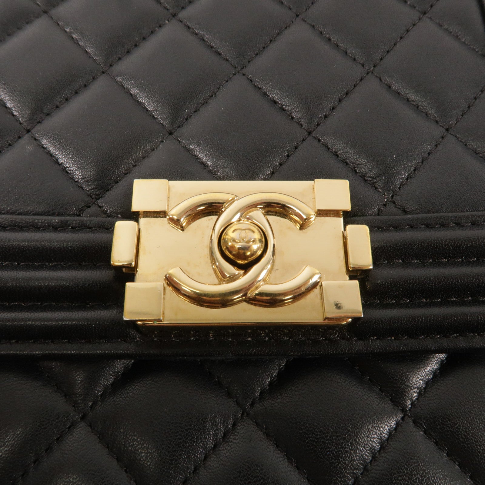 CHANEL 羊皮皮革Le Boy鏈帶肩背袋