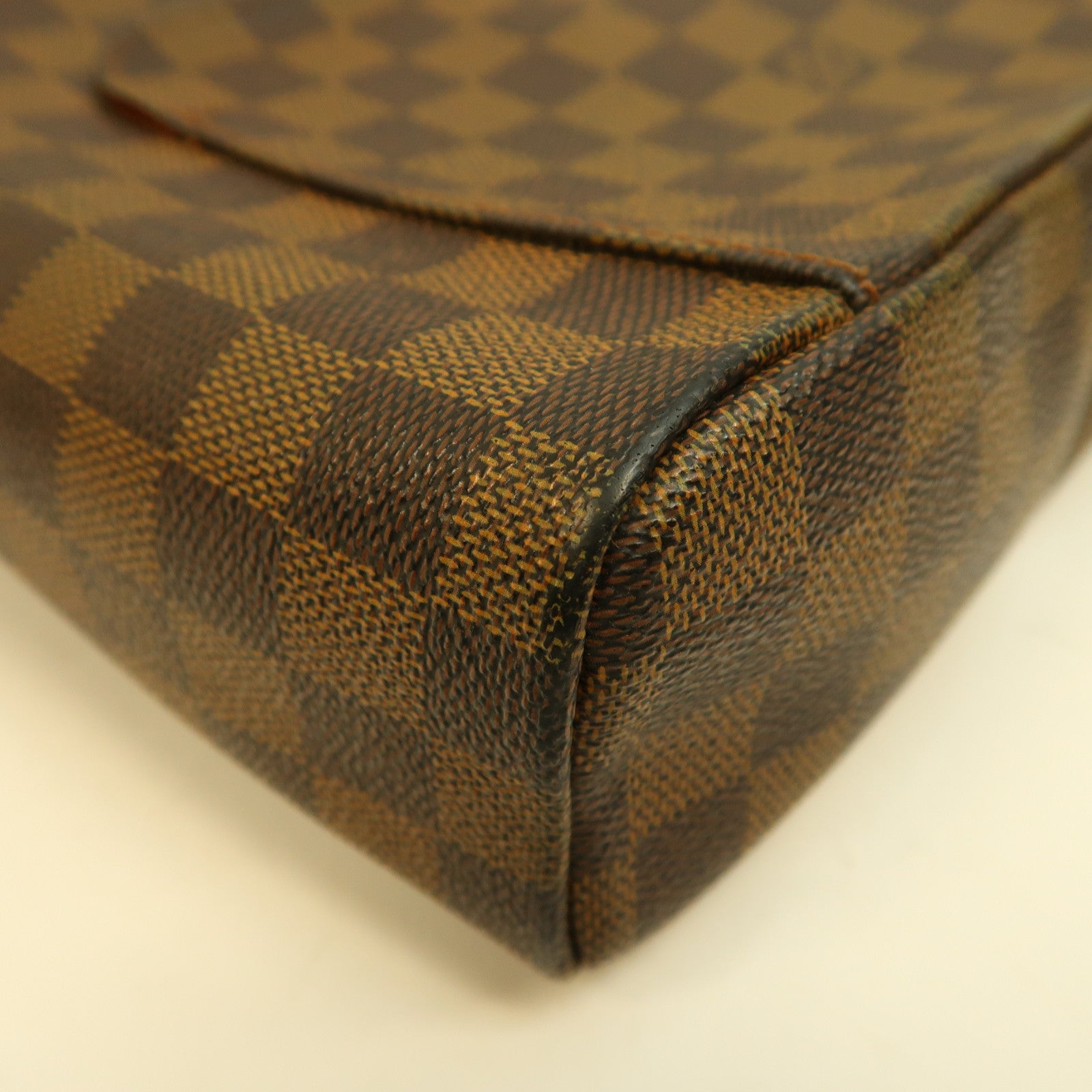 LOUIS VUITTON Damier Olav PM金扣肩背袋啡色