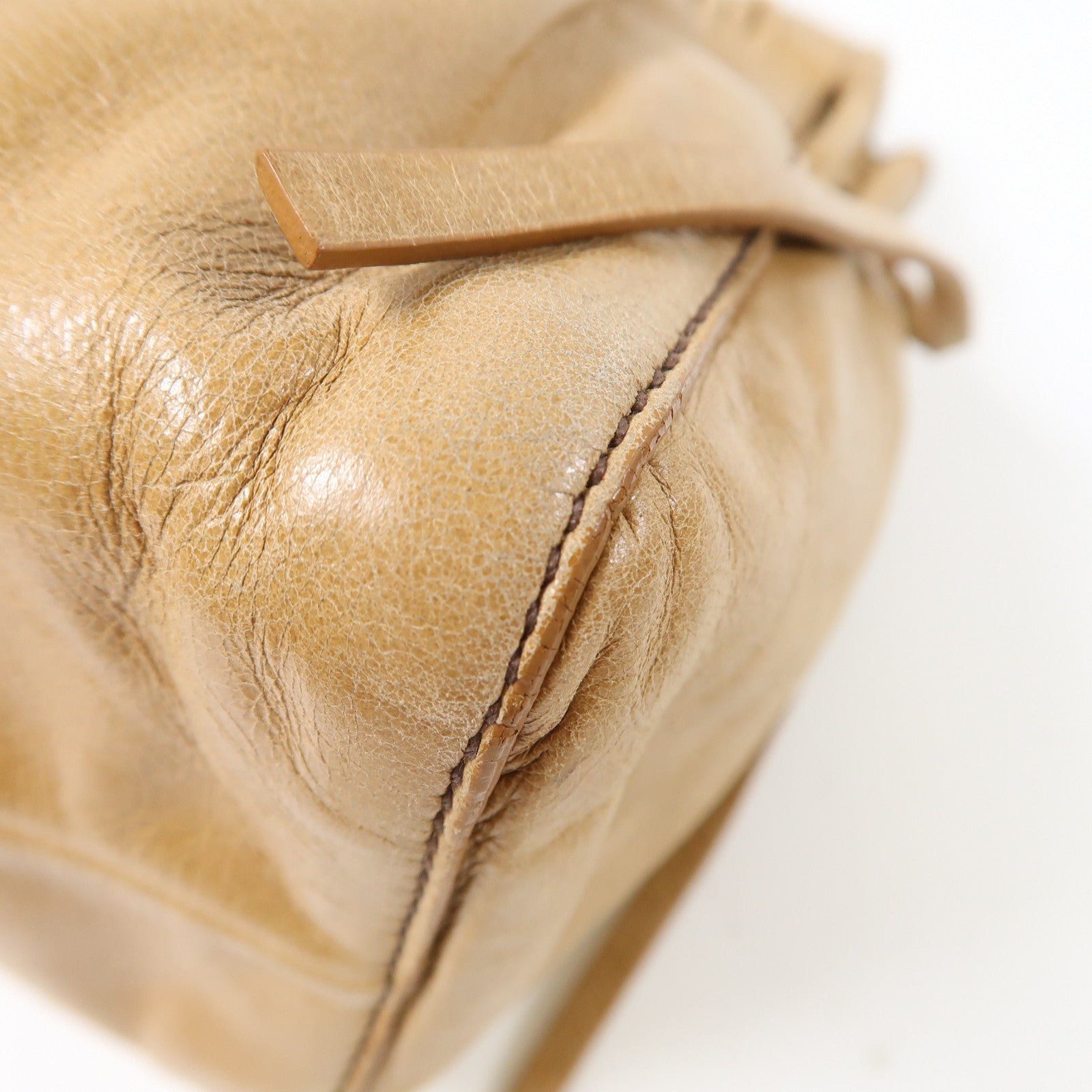 Miu Miu 牛皮皮革2 Way Shoulder金扣手挽肩背兩用袋啡色