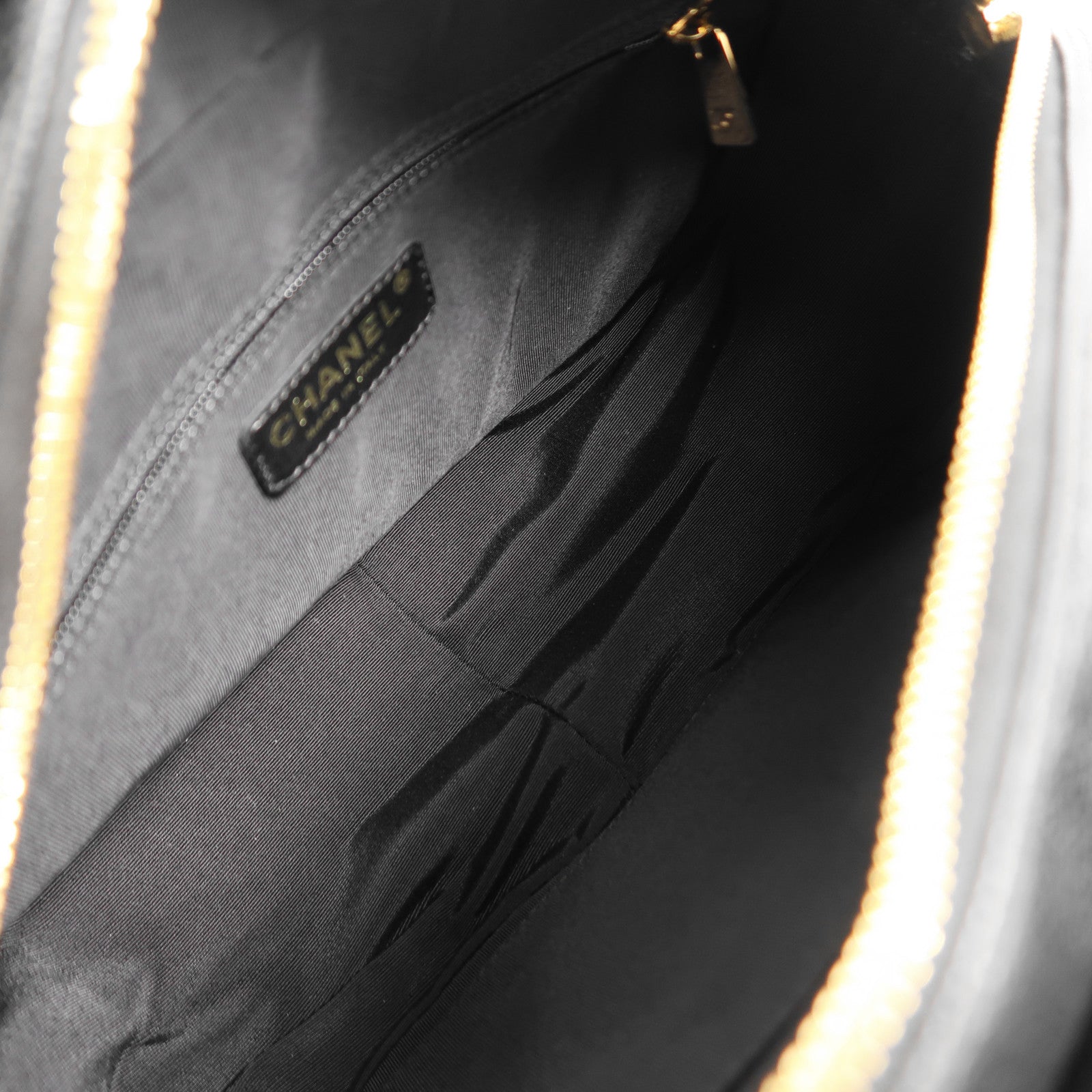 CHANEL 牛皮皮革Shoulder Bag金扣鏈帶肩背袋