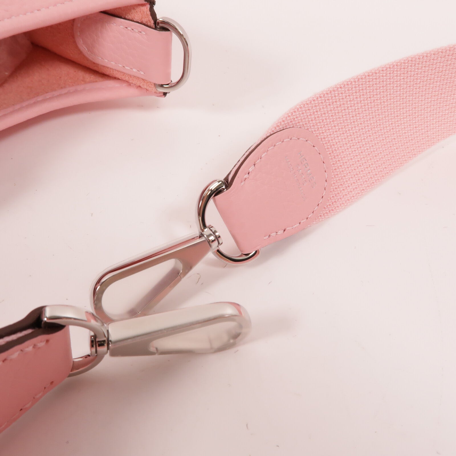HERMES Clemence皮革Evelyne 23肩背袋Rose Sakura