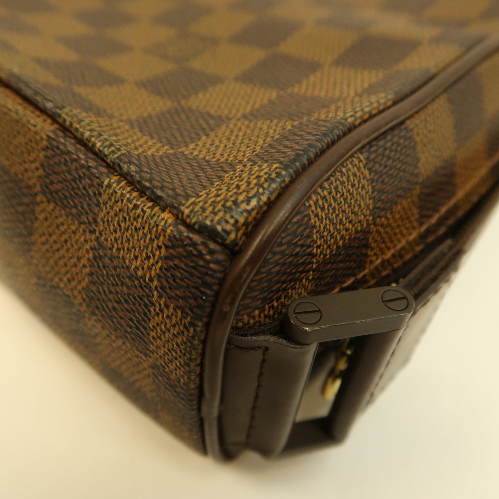 LOUIS VUITTON Damier Olav PM金扣肩背袋啡色