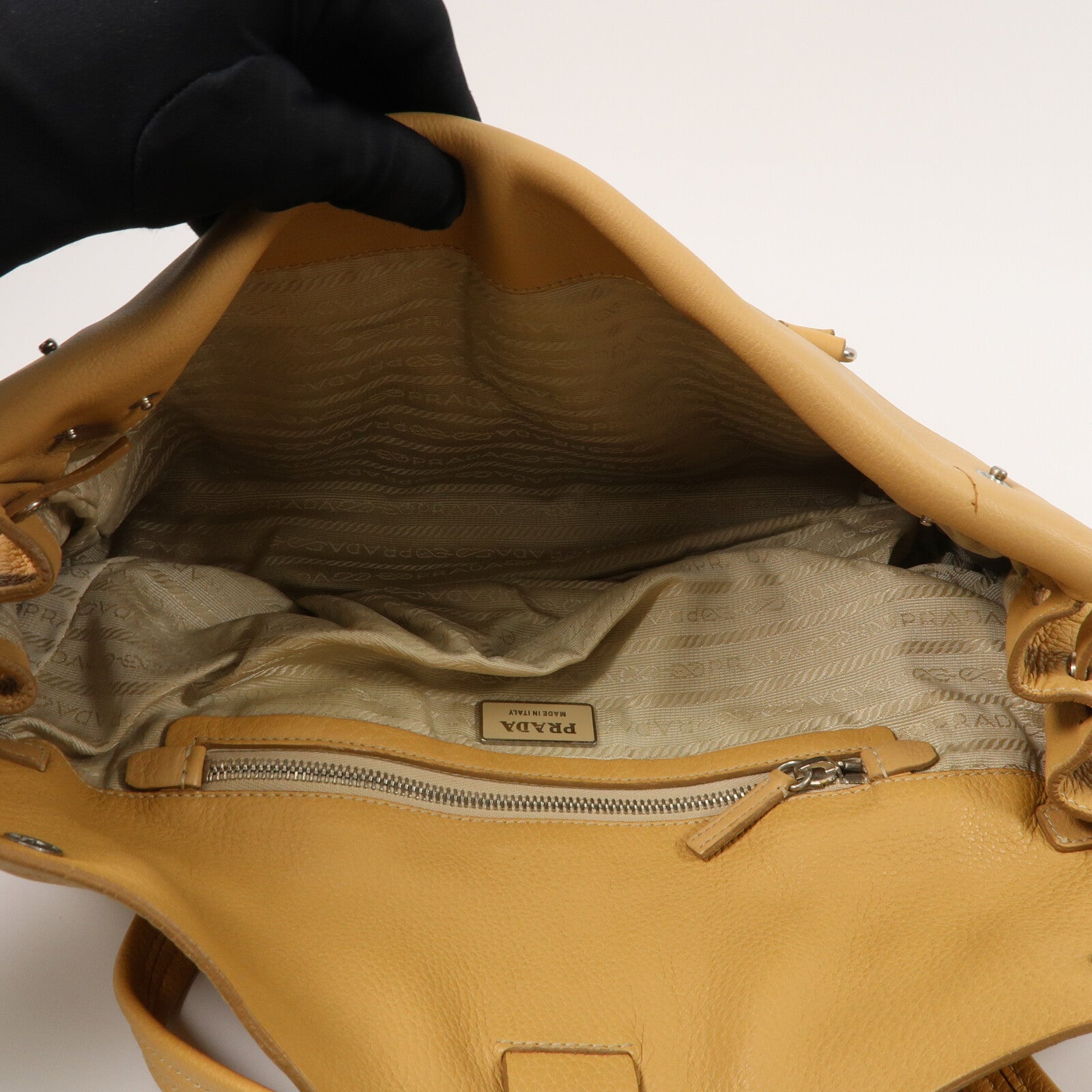 PRADA 牛皮皮革Easy Bag肩背袋