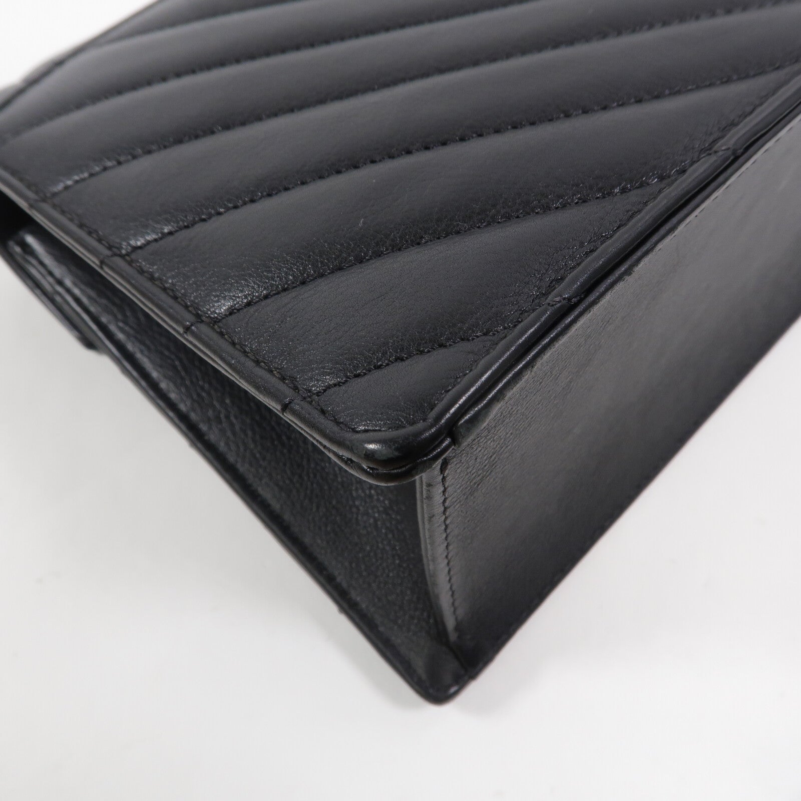 CHANEL 牛皮皮革Large Chevron Flap鏈帶肩背袋