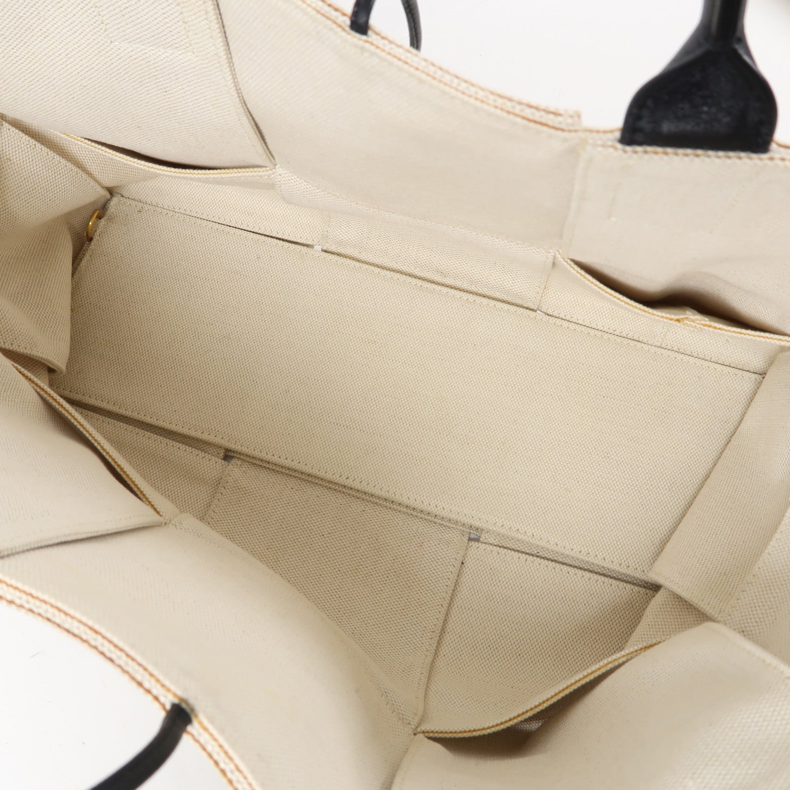 BOTTEGA VENETA 帆布Arco Tote Bag金扣手挽袋白色/黑色