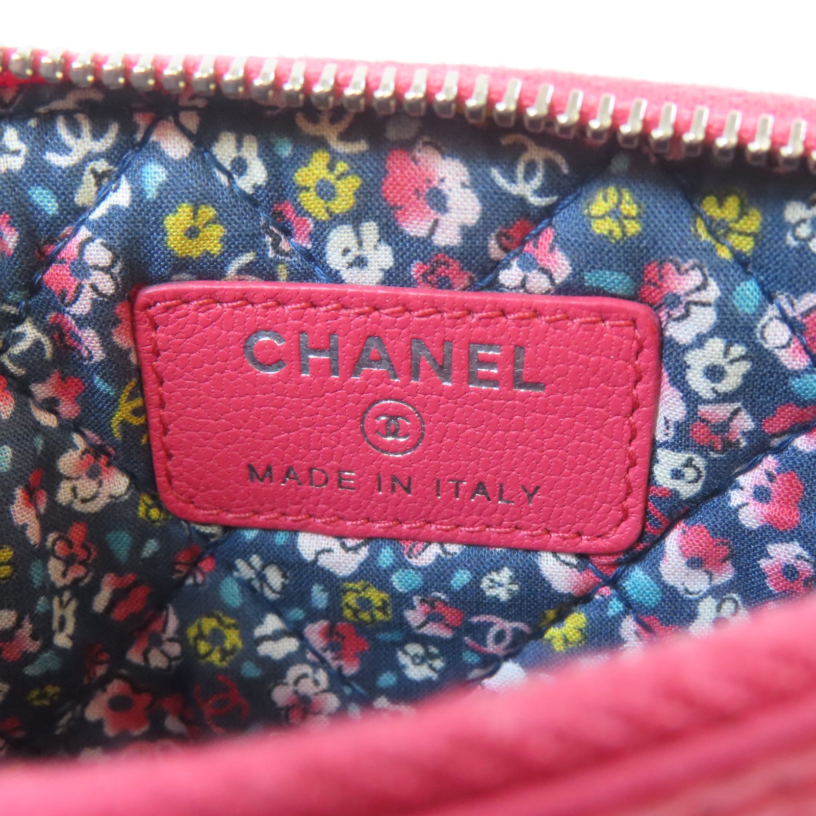 CHANEL 【激減優惠】牛皮皮革Pouch銀扣小袋粉紅色