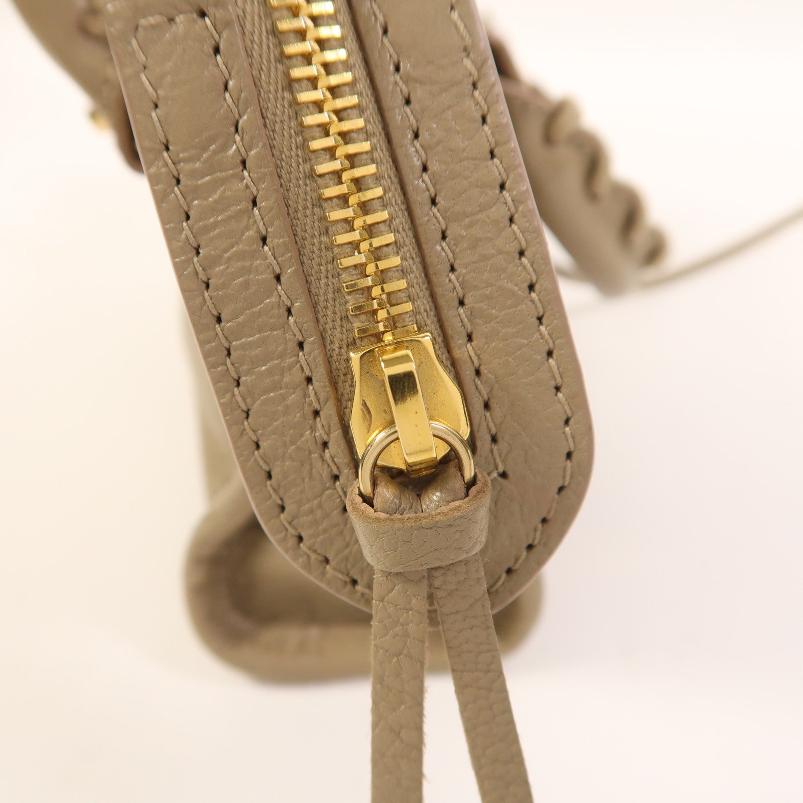 BALENCIAGA 皮革Nano City金扣手挽肩背兩用袋