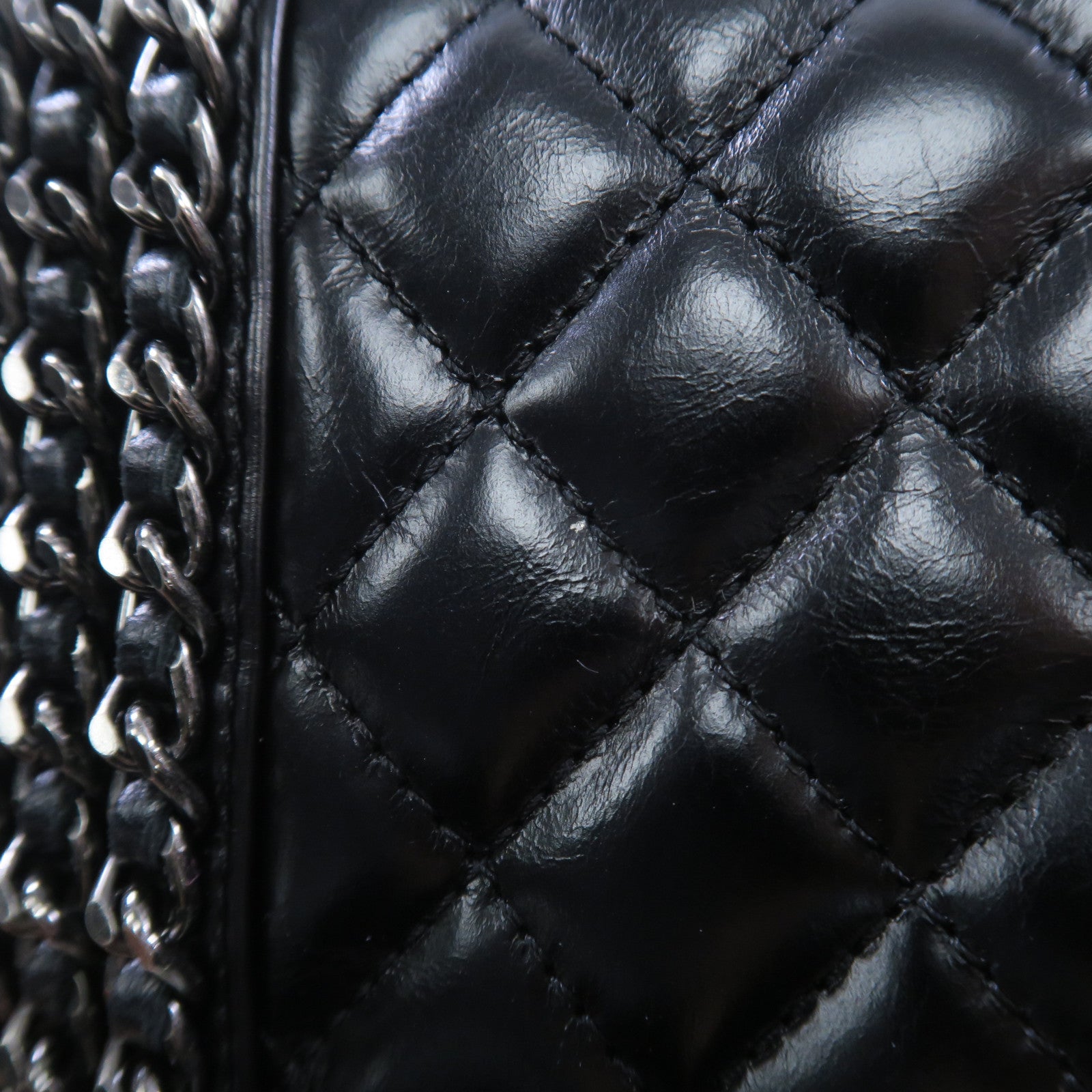 CHANEL 羊皮皮革Boy 25銀扣鏈帶肩背袋黑色