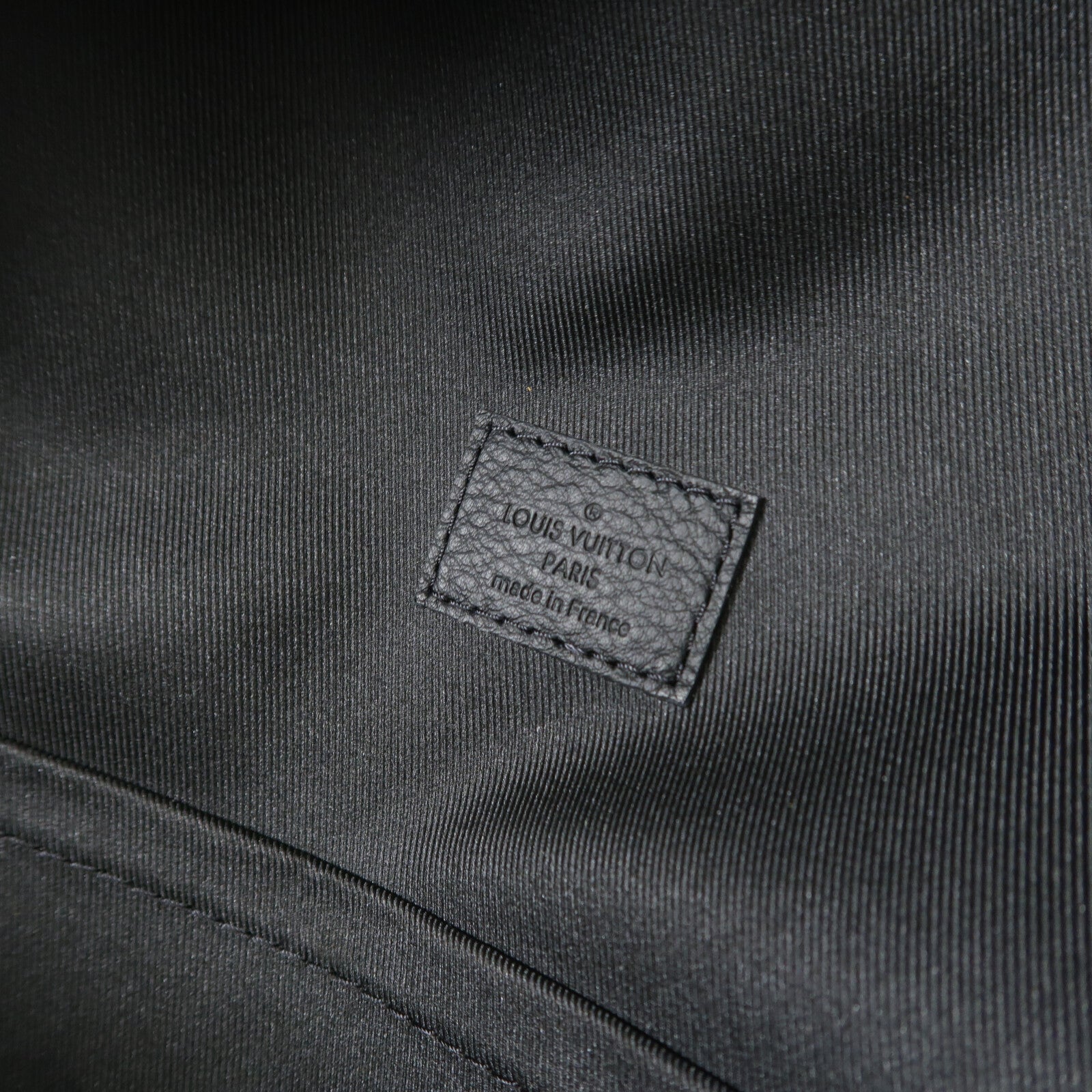 LOUIS VUITTON Monogram Shadow Discovery Backpack PM背包
