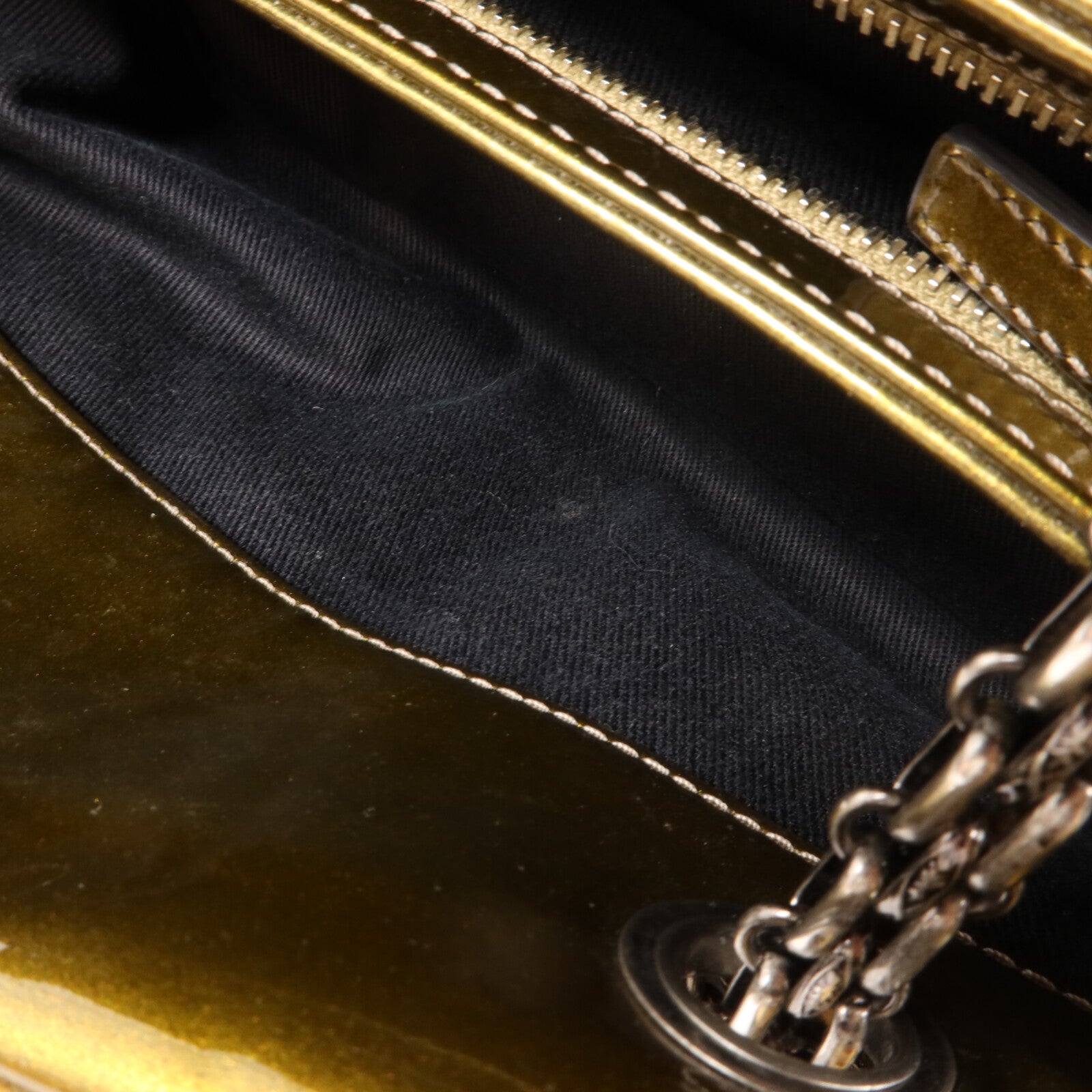 CHANEL 漆皮皮革Chain Shoulder鏈帶肩背袋