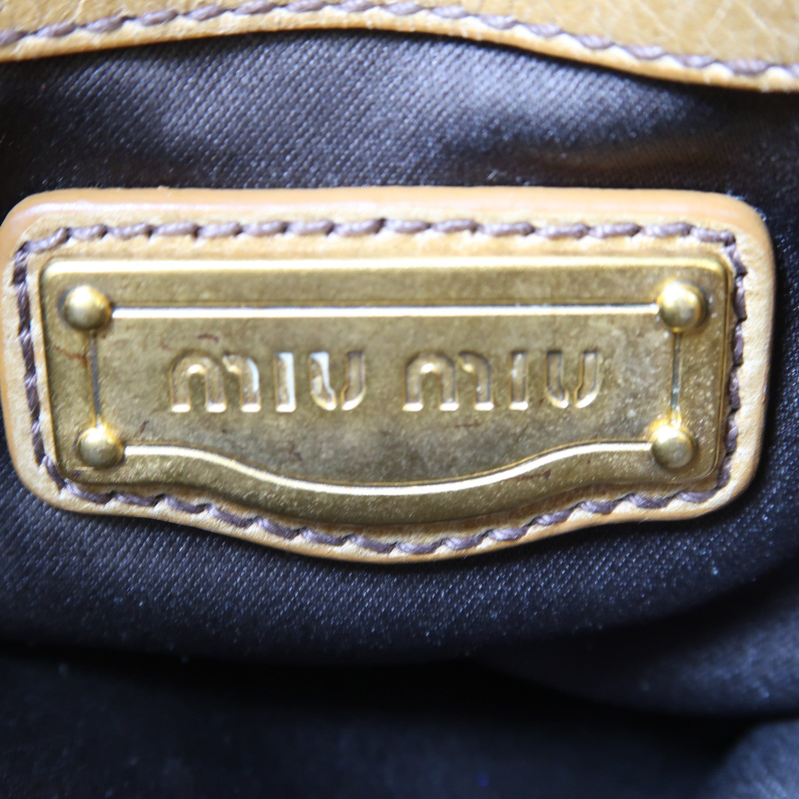 Miu Miu 牛皮皮革2 Way Shoulder金扣手挽肩背兩用袋啡色
