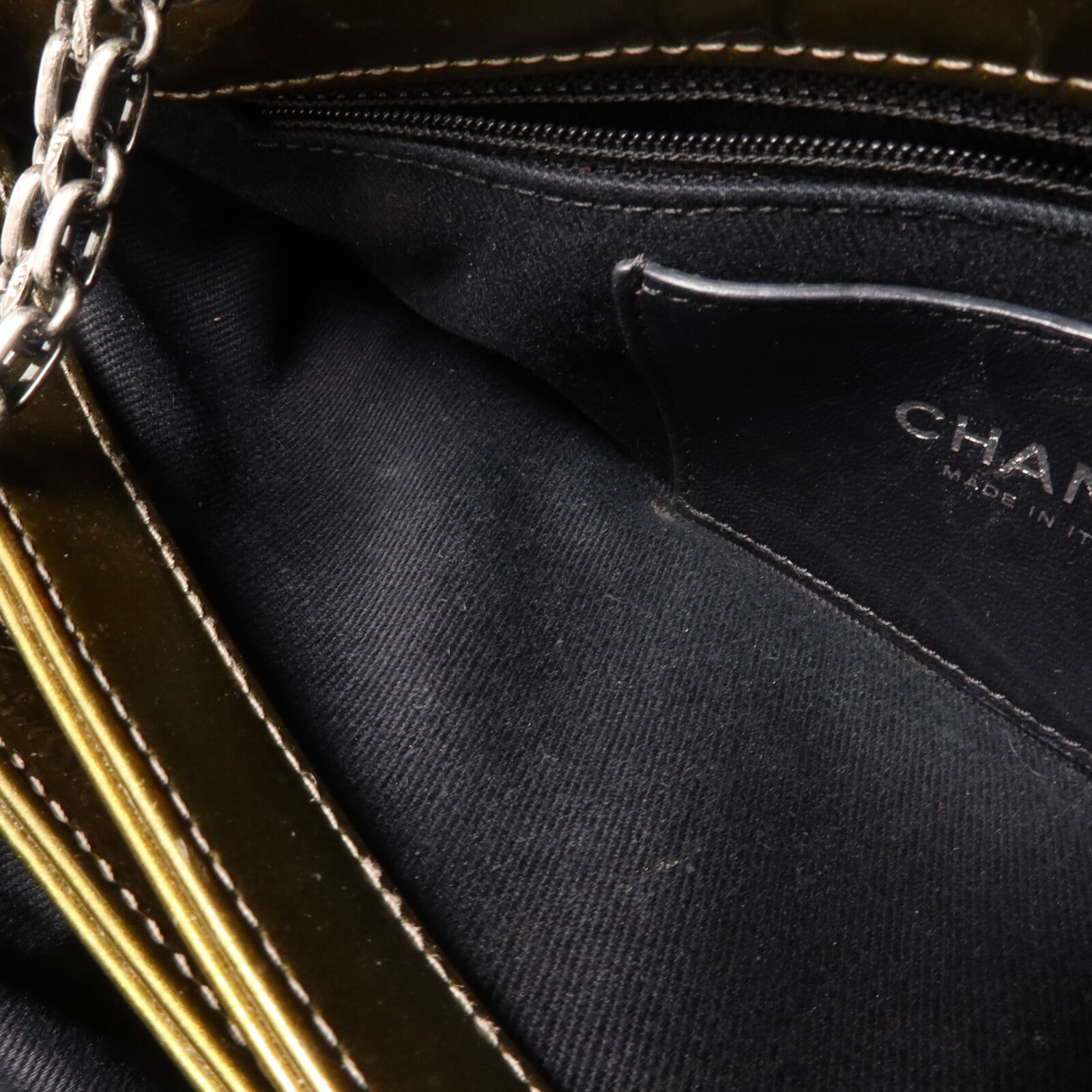 CHANEL 漆皮皮革Chain Shoulder鏈帶肩背袋