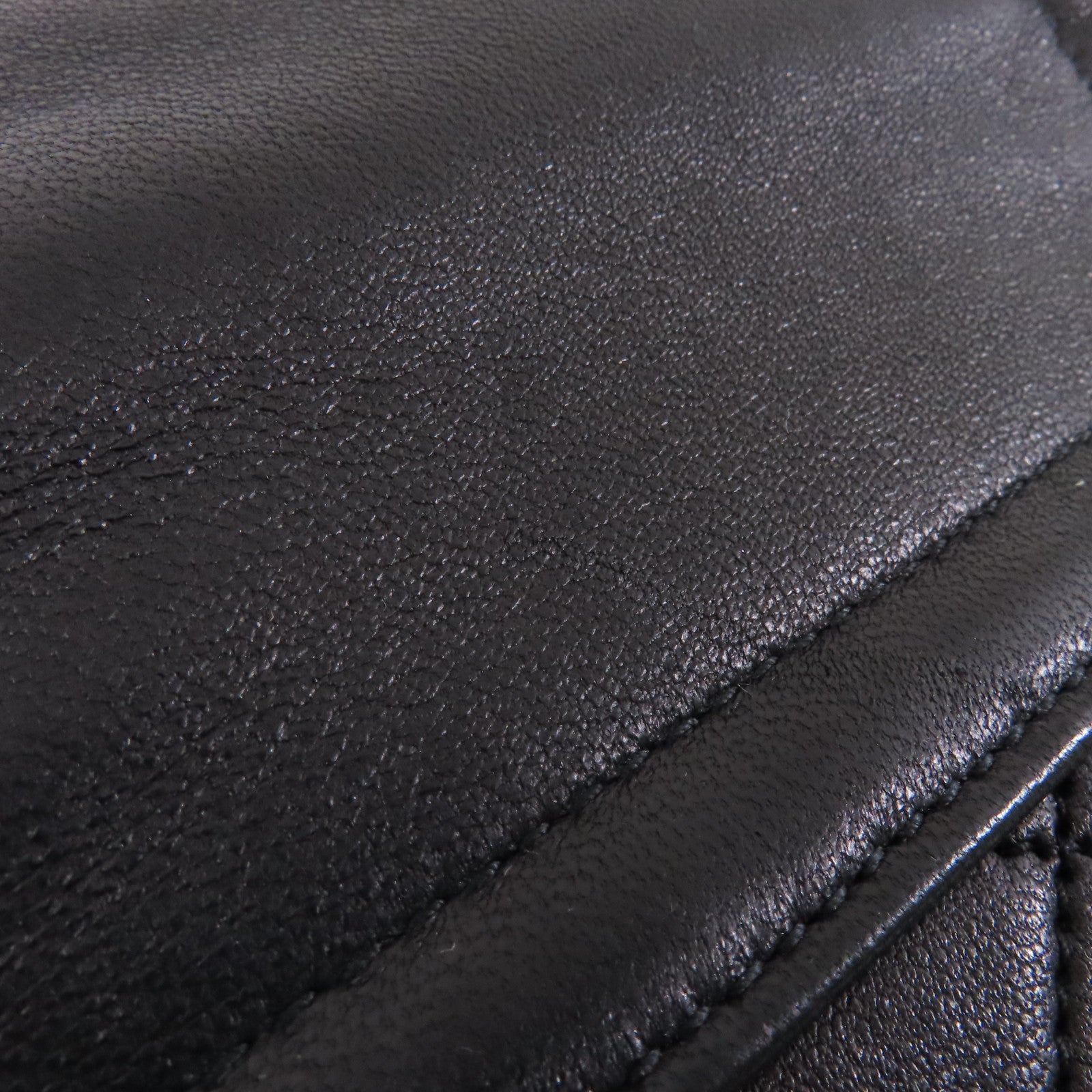 SAINT LAURENT 羊皮皮革Mini Nolita Bag金扣鏈帶肩背袋黑色
